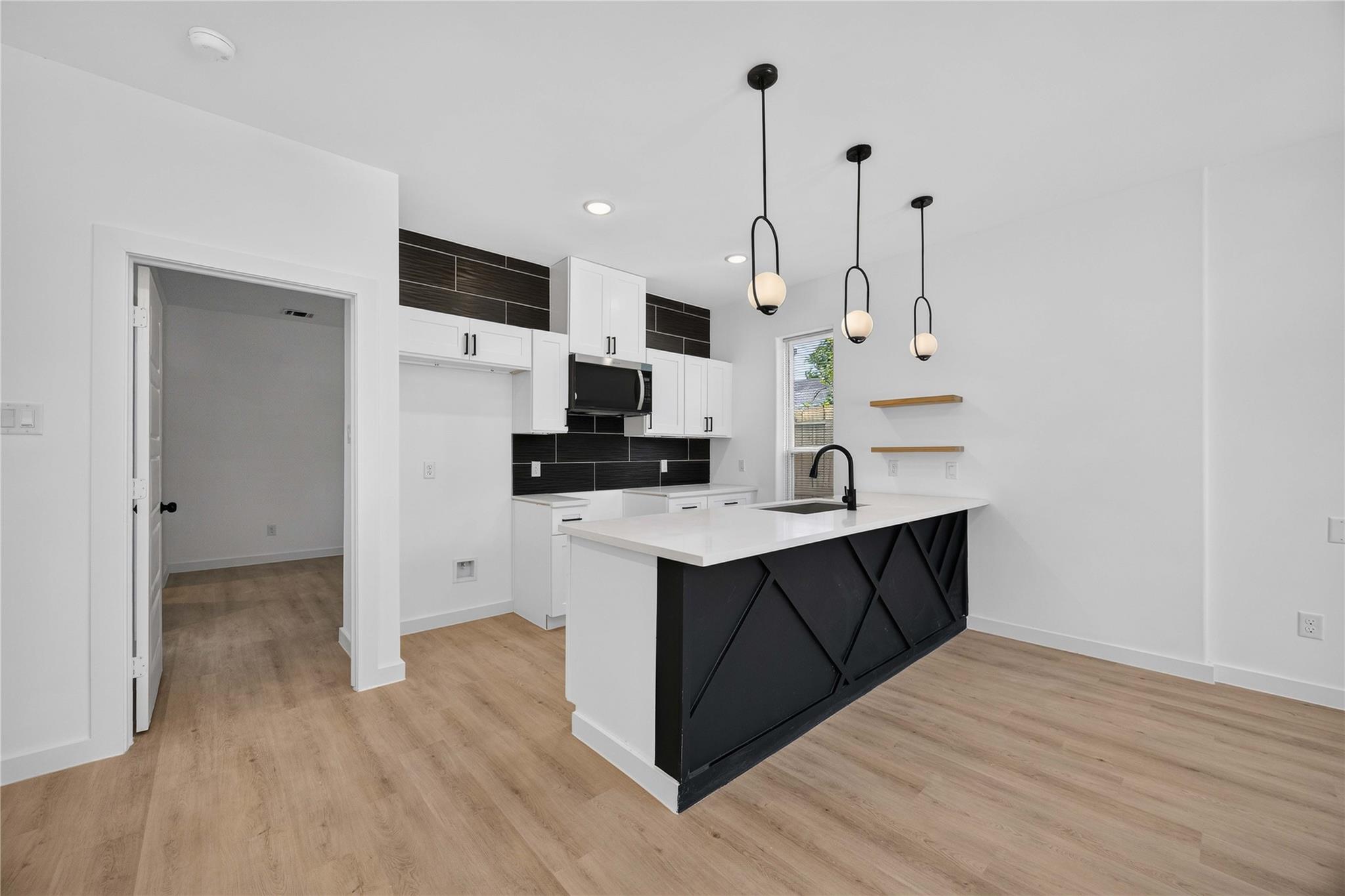 8208 Sterlingshire Street Unit: A/B
