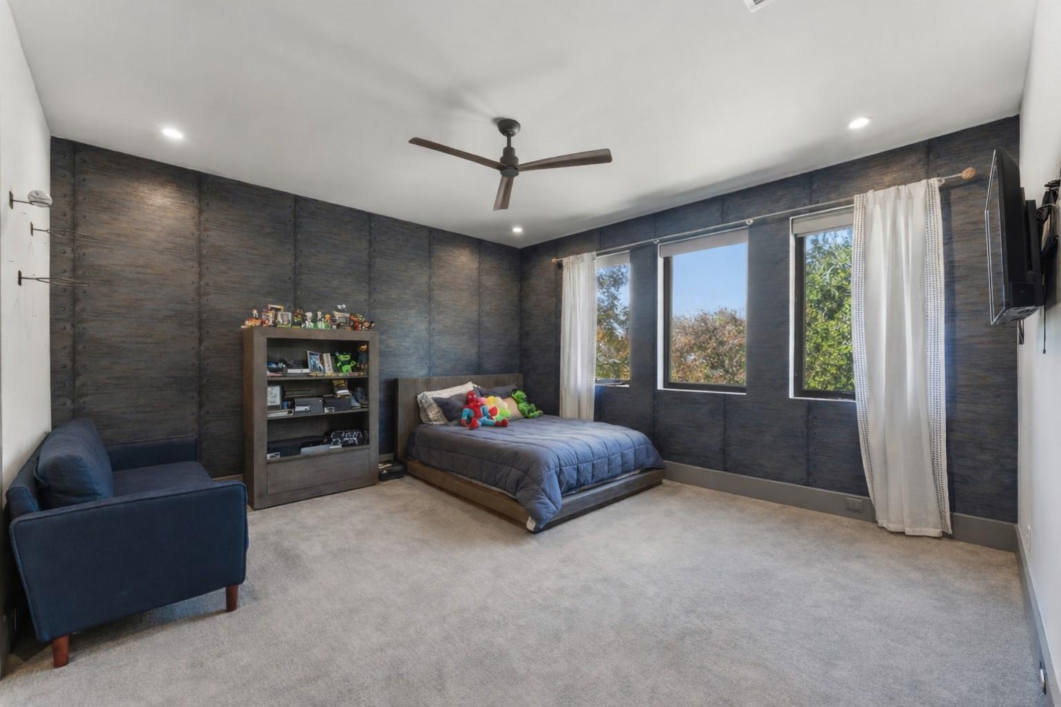 4935 Braesheather Drive