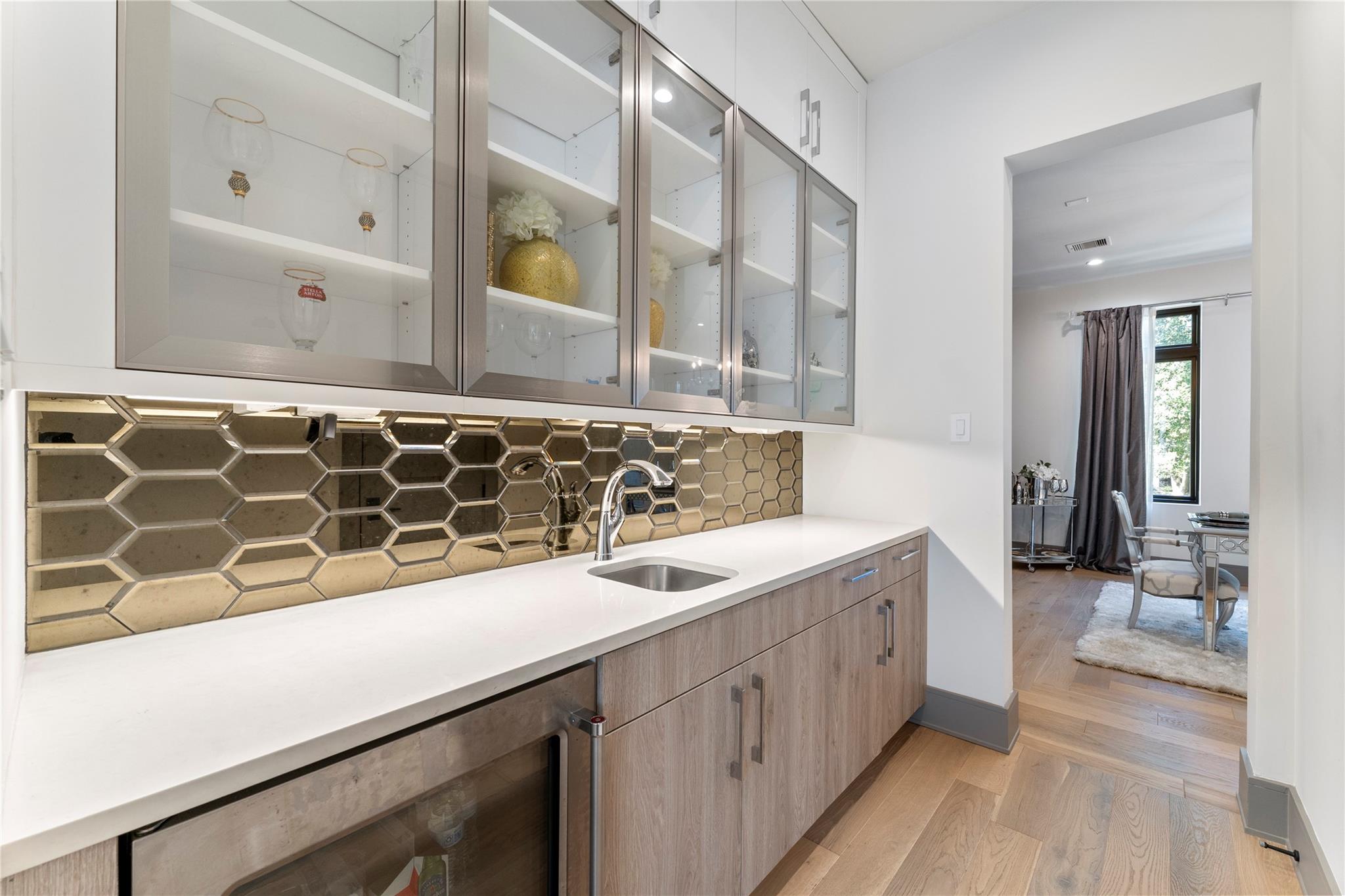 4935 Braesheather Drive