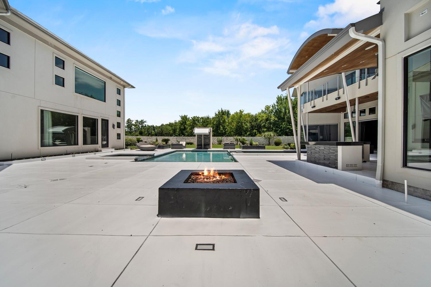 4043 Maranatha Drive