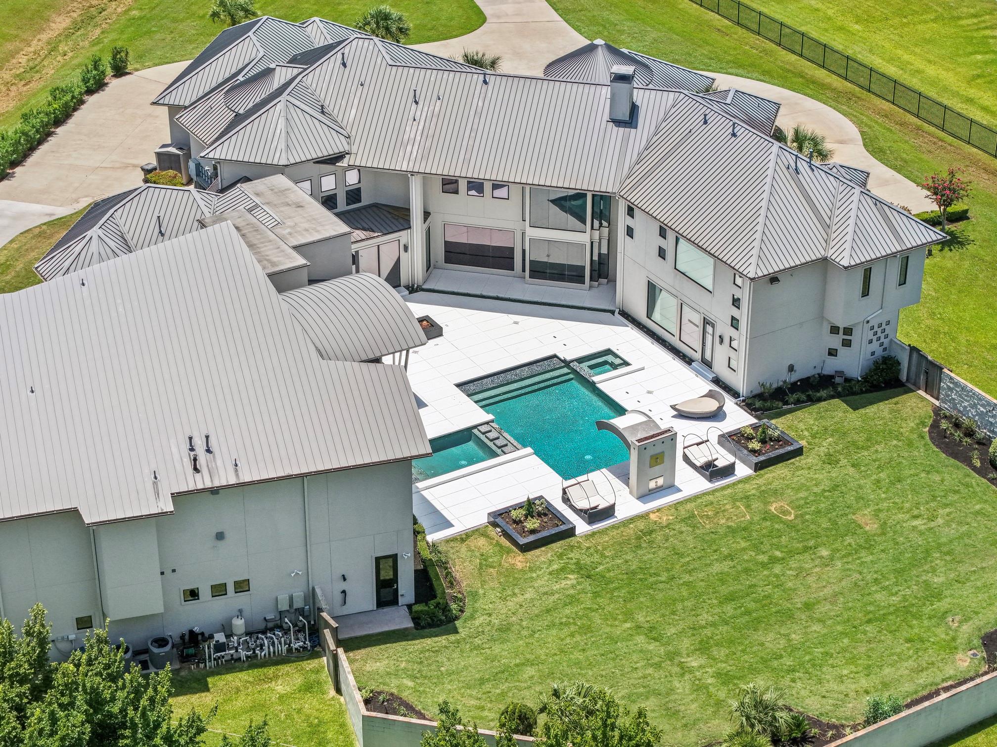 4043 Maranatha Drive