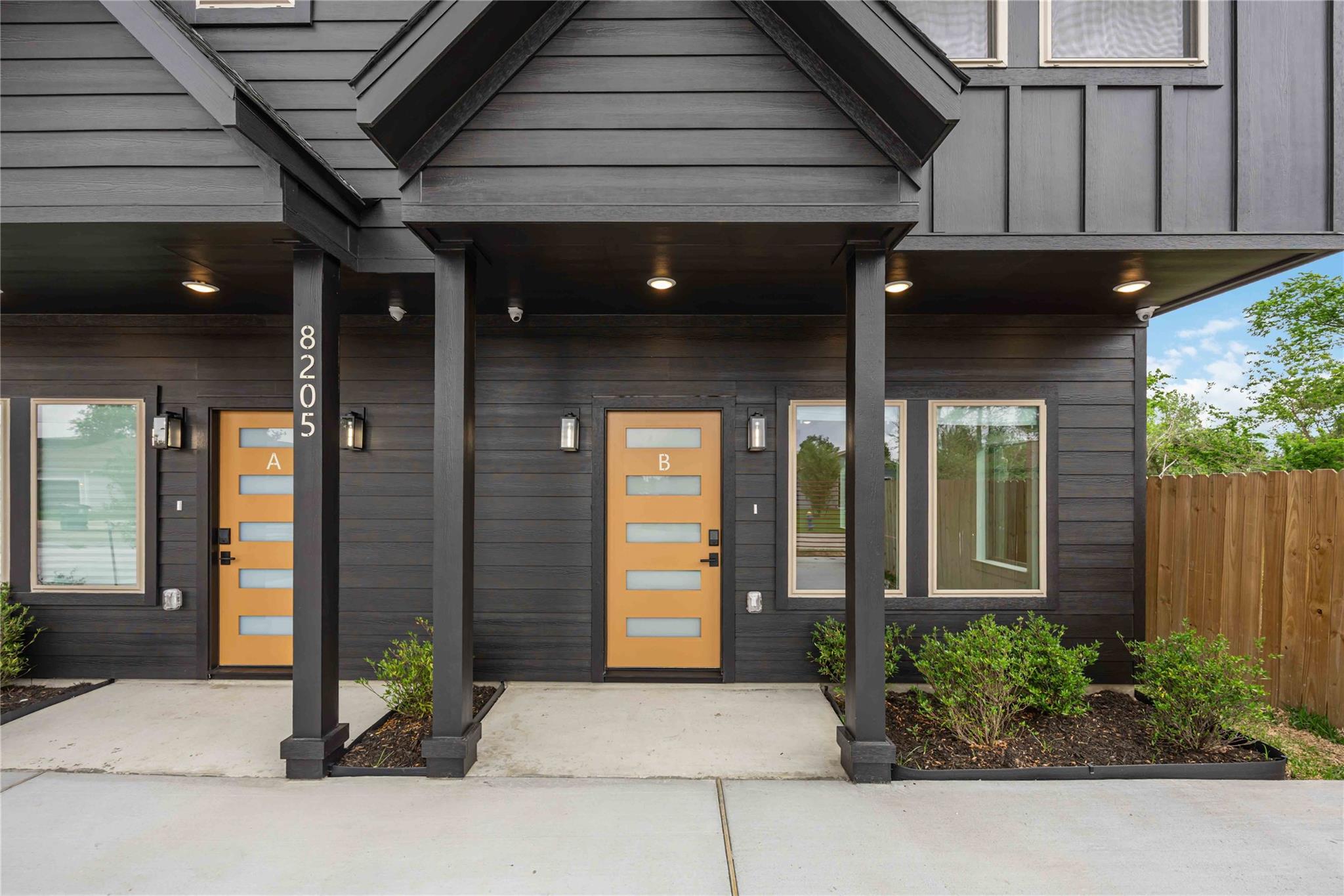 8129 Safebuy Street Unit: A/B