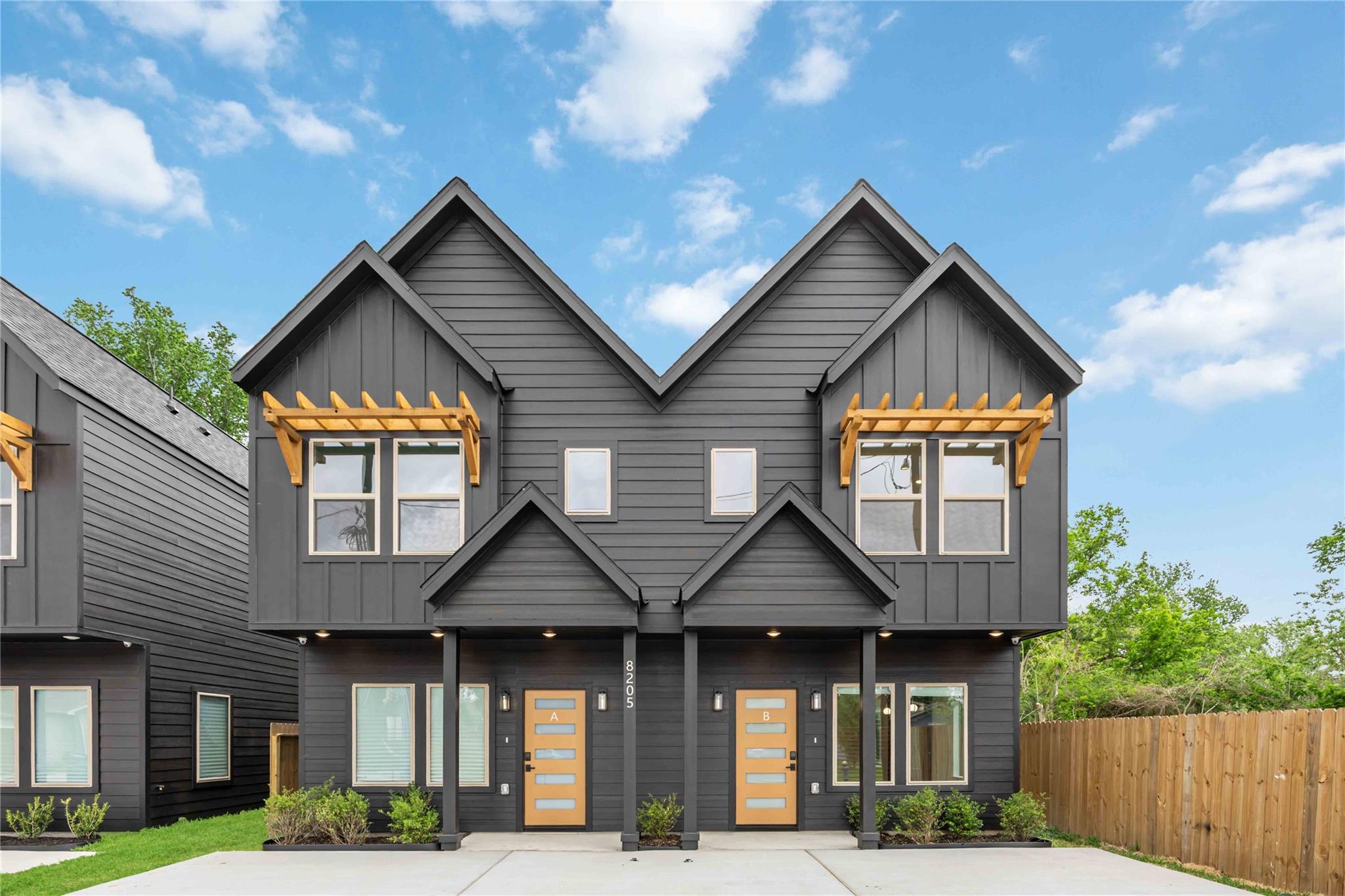 8129 Safebuy Street Unit: A/B