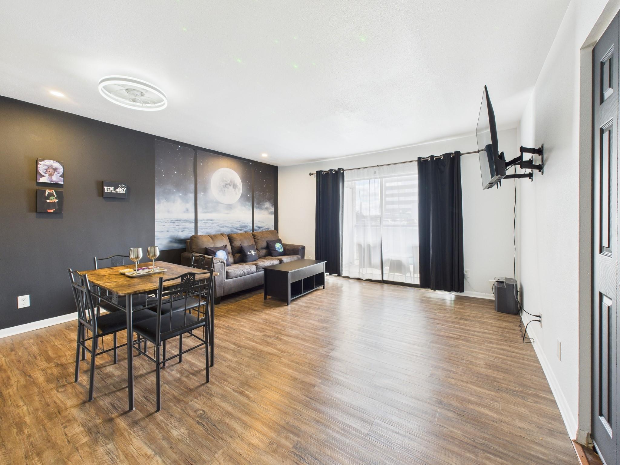 2814 S Bartell Drive # 32