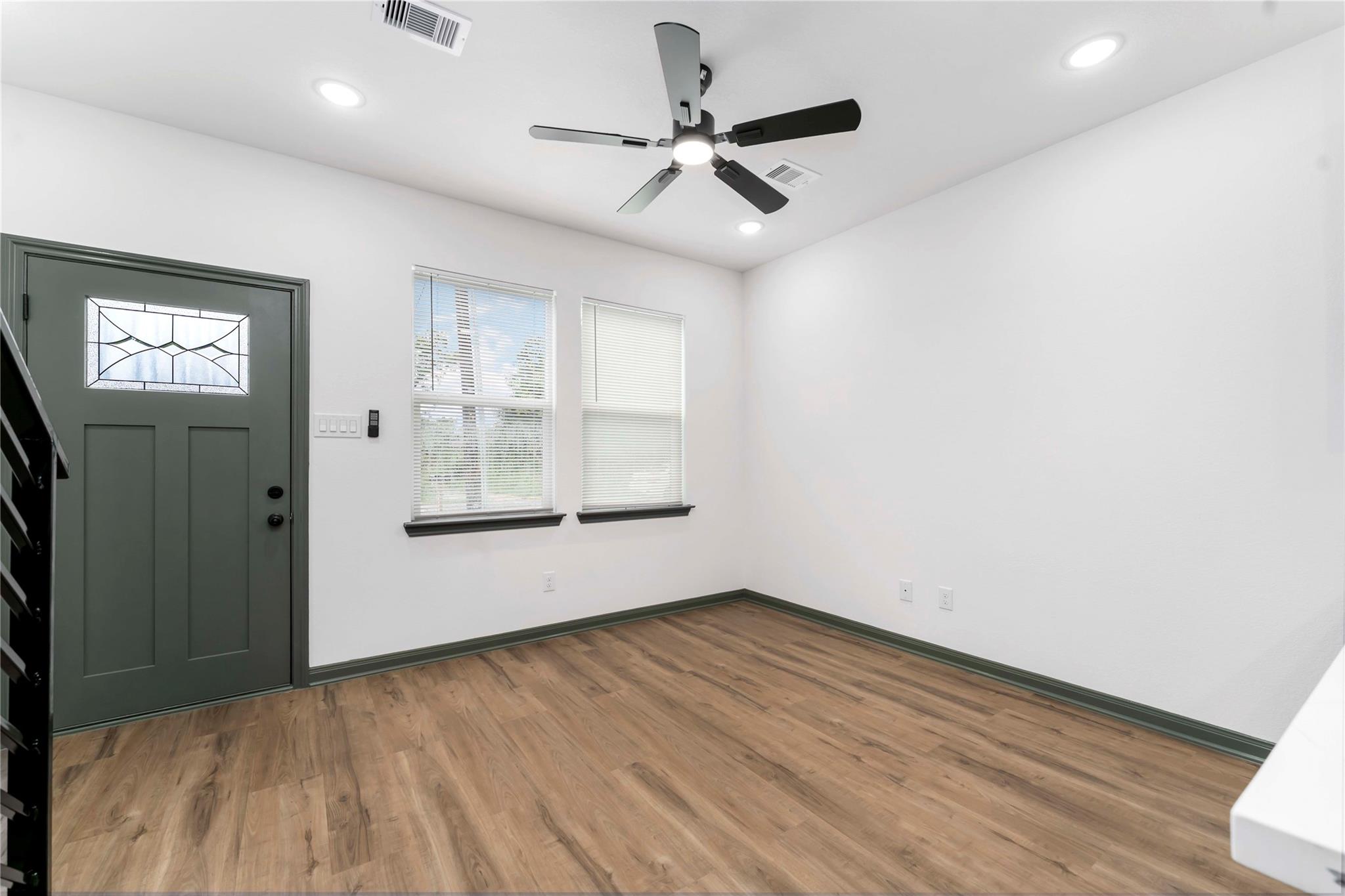 7987 Chateau Street # D, Houston Unit: D