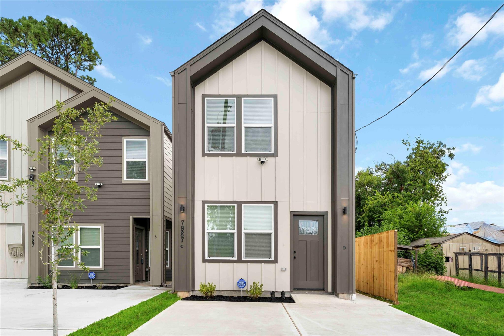 7987 Chateau Street # D, Houston Unit: D