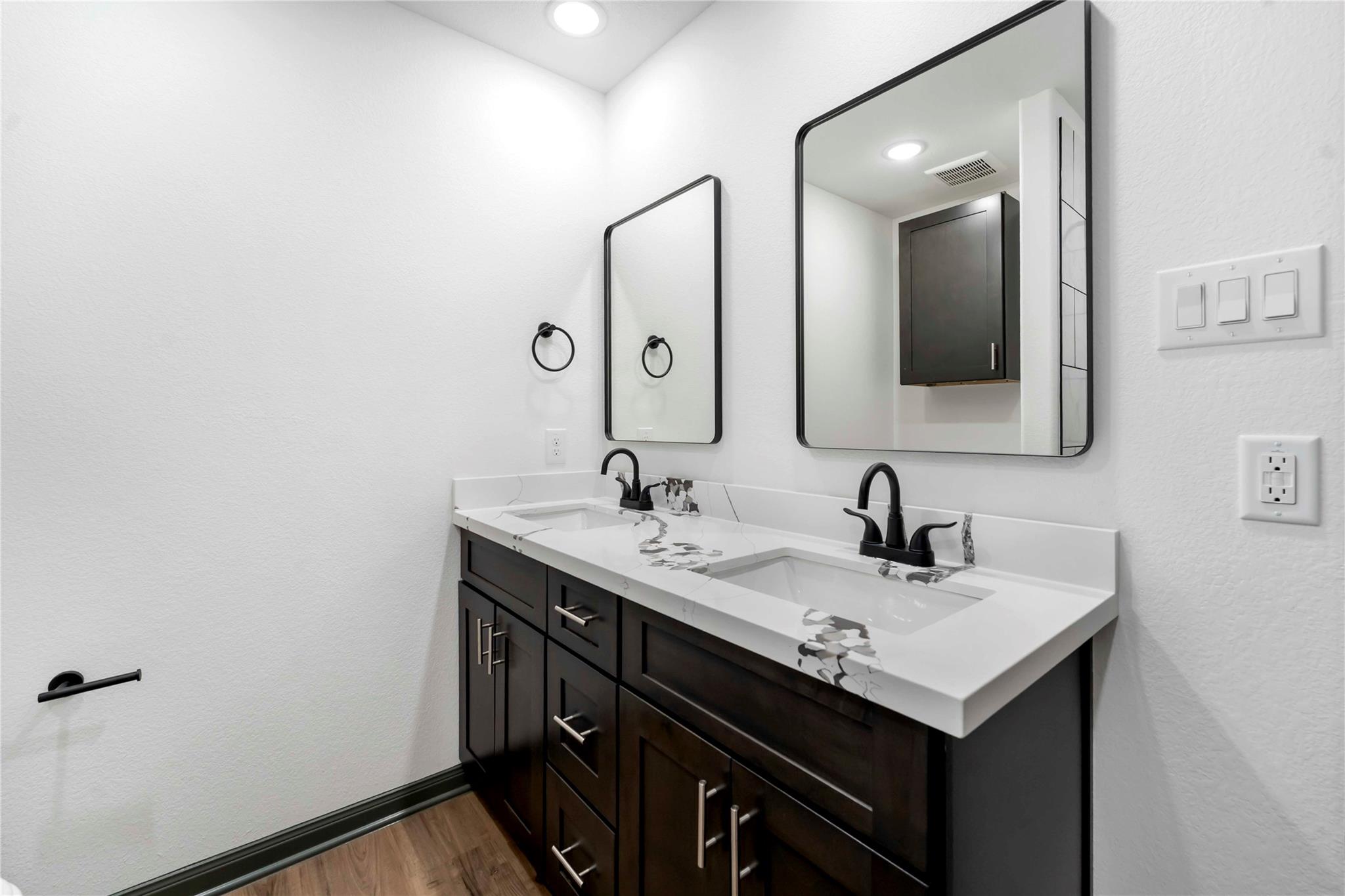 7987 Chateau Street # D, Houston Unit: D