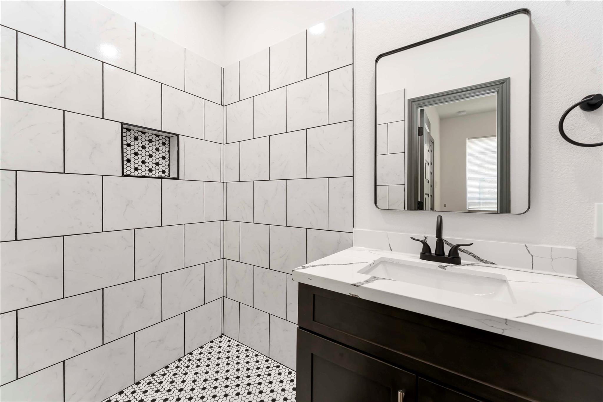 7987 Chateau Street # D, Houston Unit: D