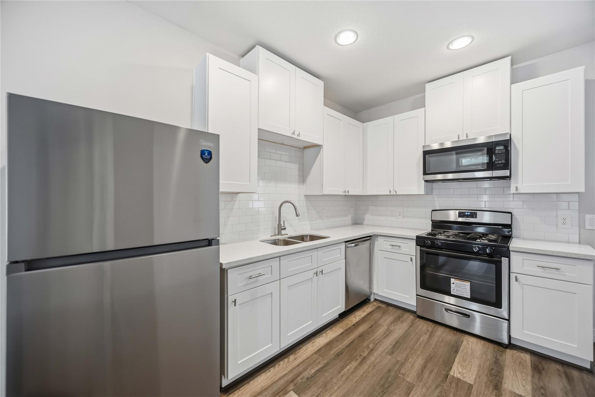 5329 Higgins Street Unit: A/B
