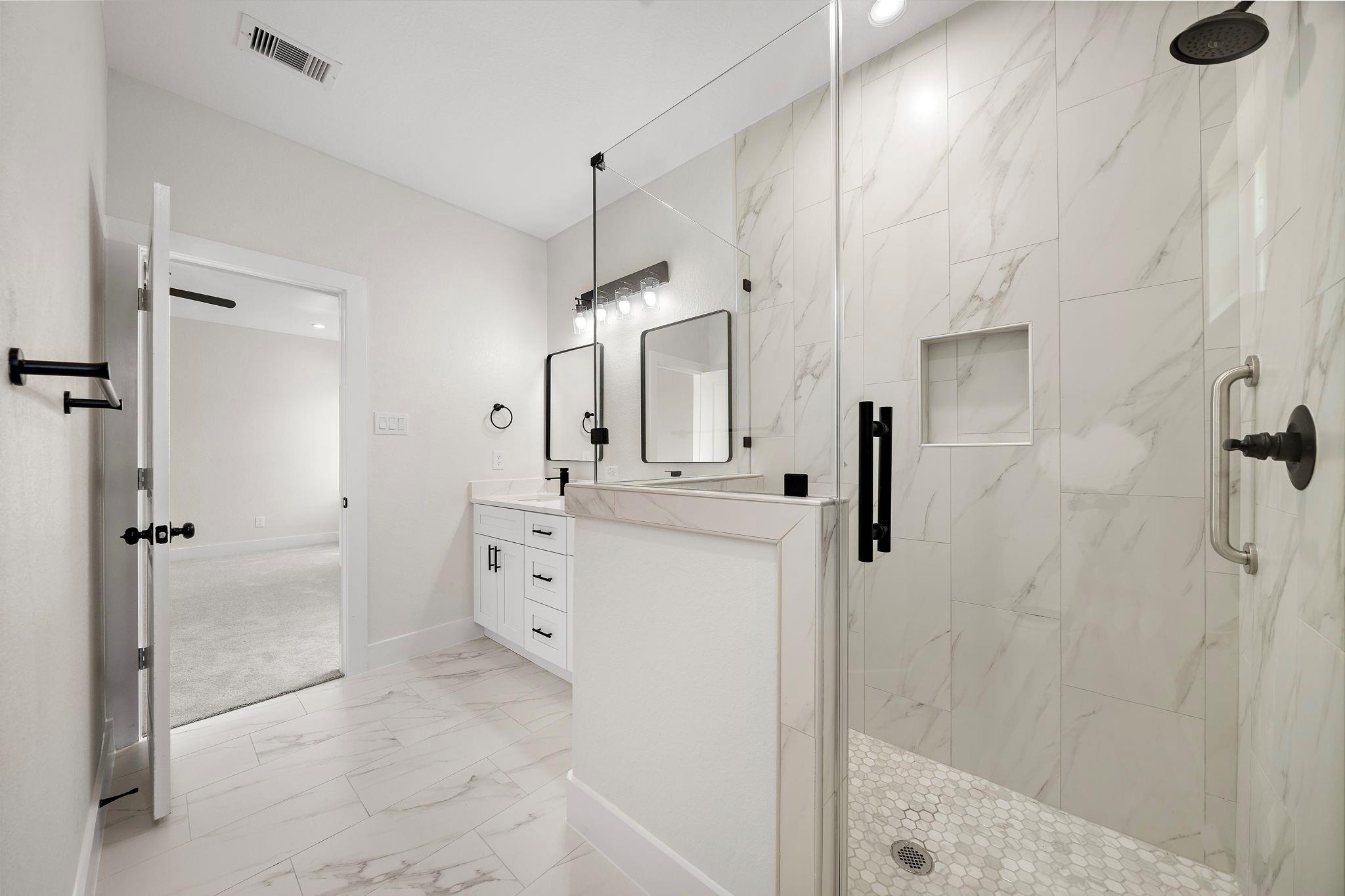 7714 N Howton Street