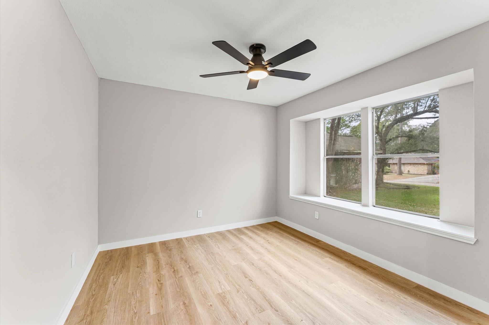 30 N Drifting Leaf Court