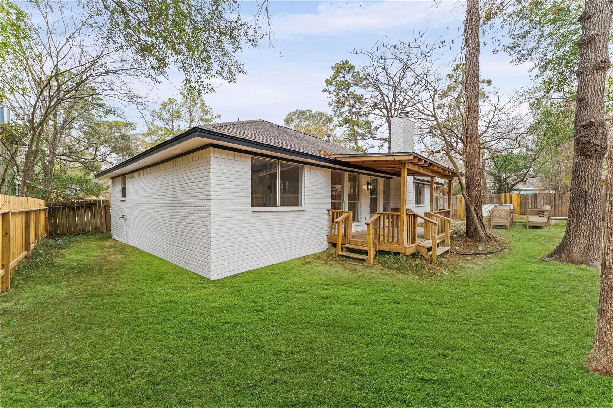 30 N Drifting Leaf Court