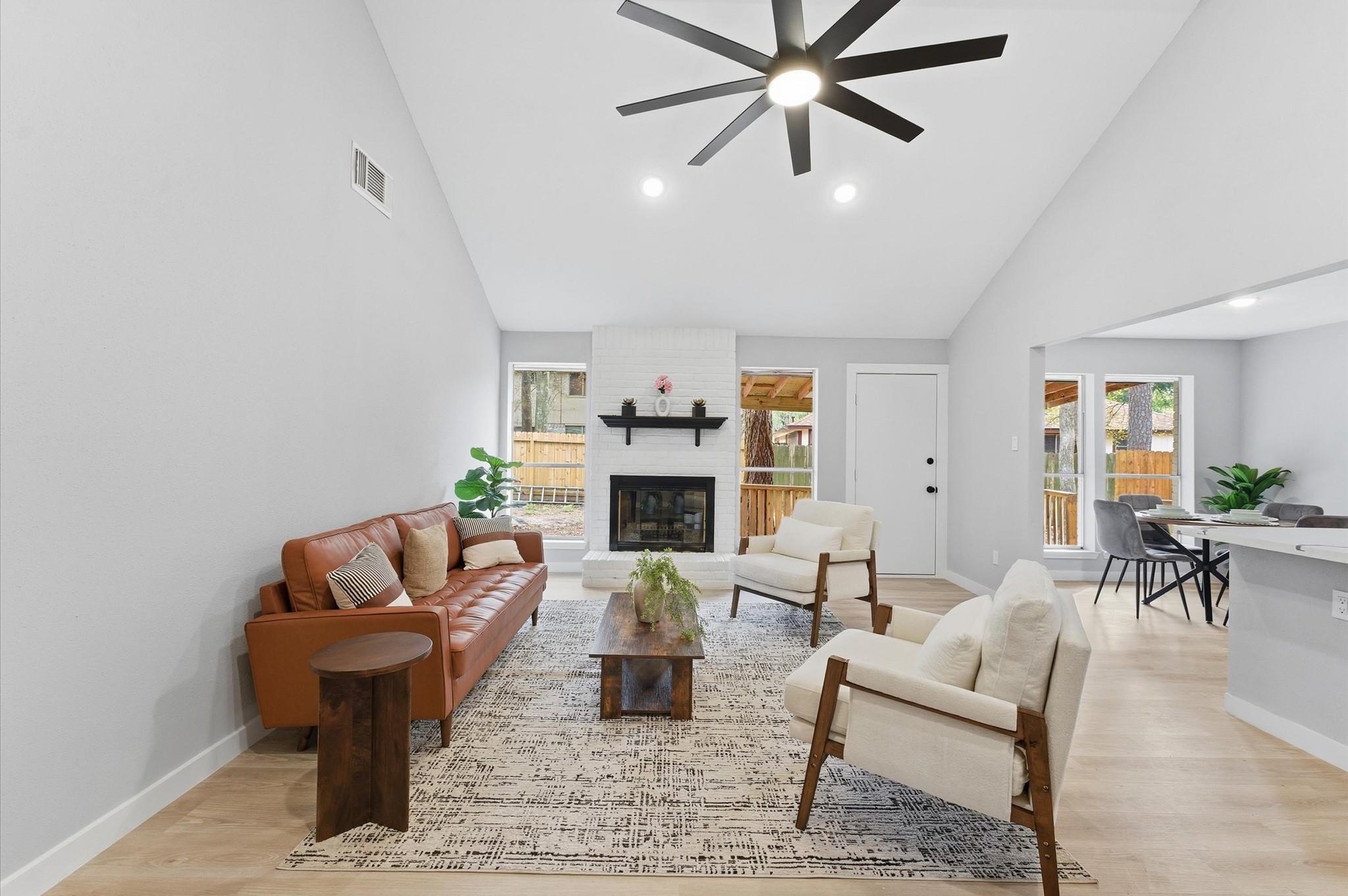 30 N Drifting Leaf Court