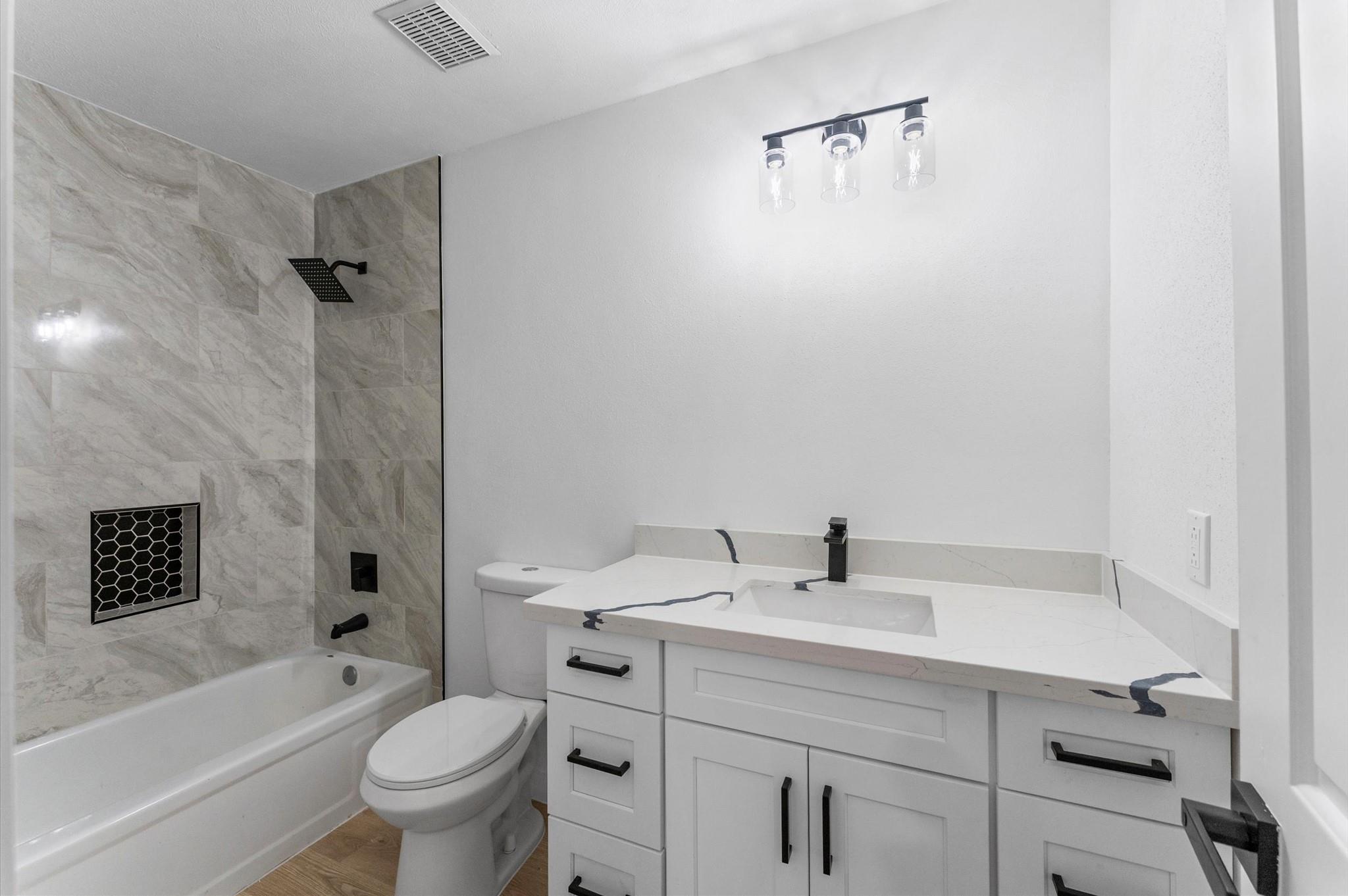 30 N Drifting Leaf Court