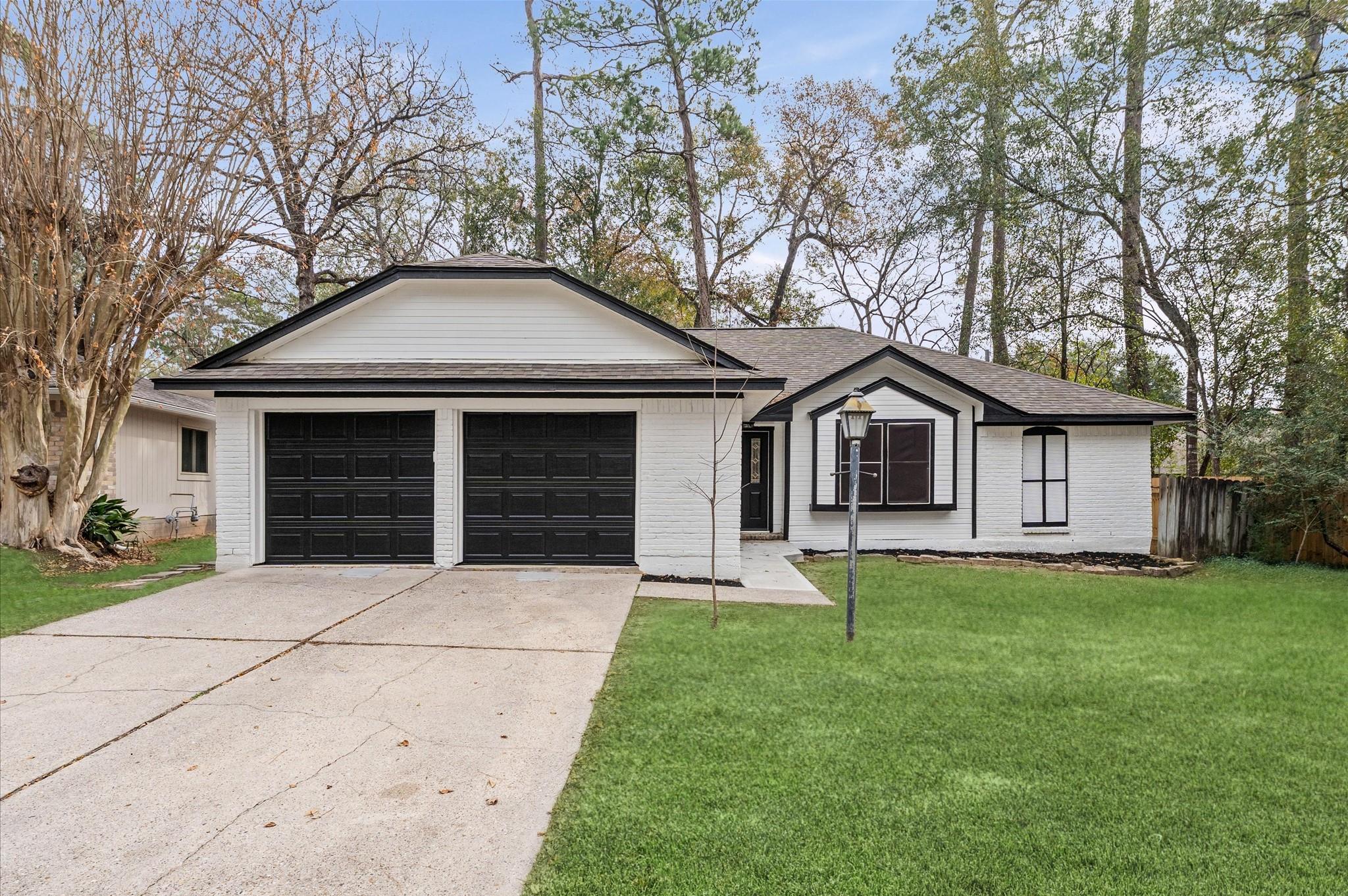 30 N Drifting Leaf Court