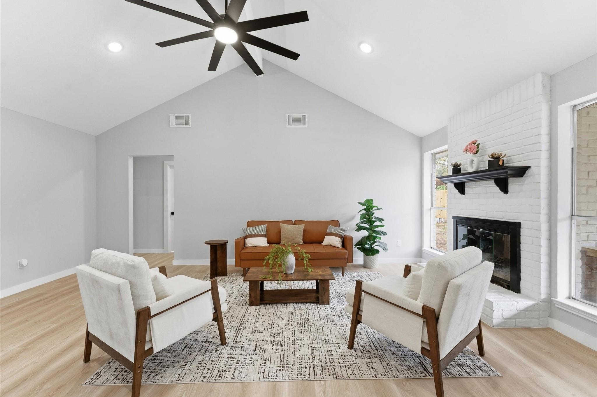 30 N Drifting Leaf Court