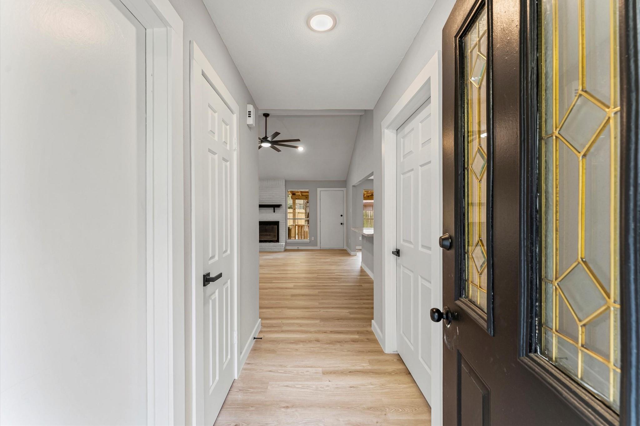 30 N Drifting Leaf Court