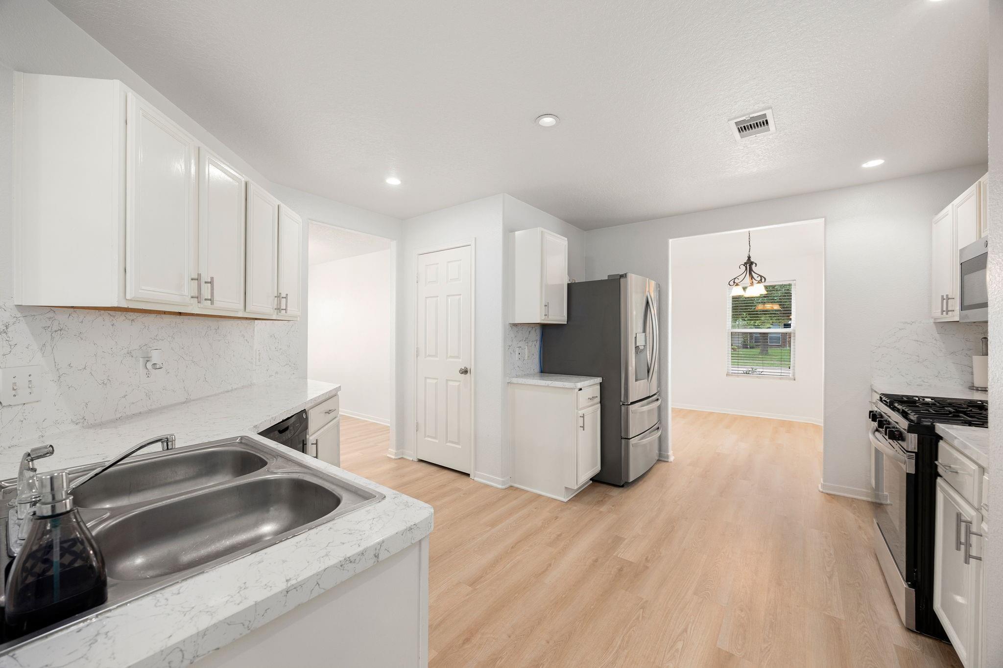 5038 Natchez Ridge Court