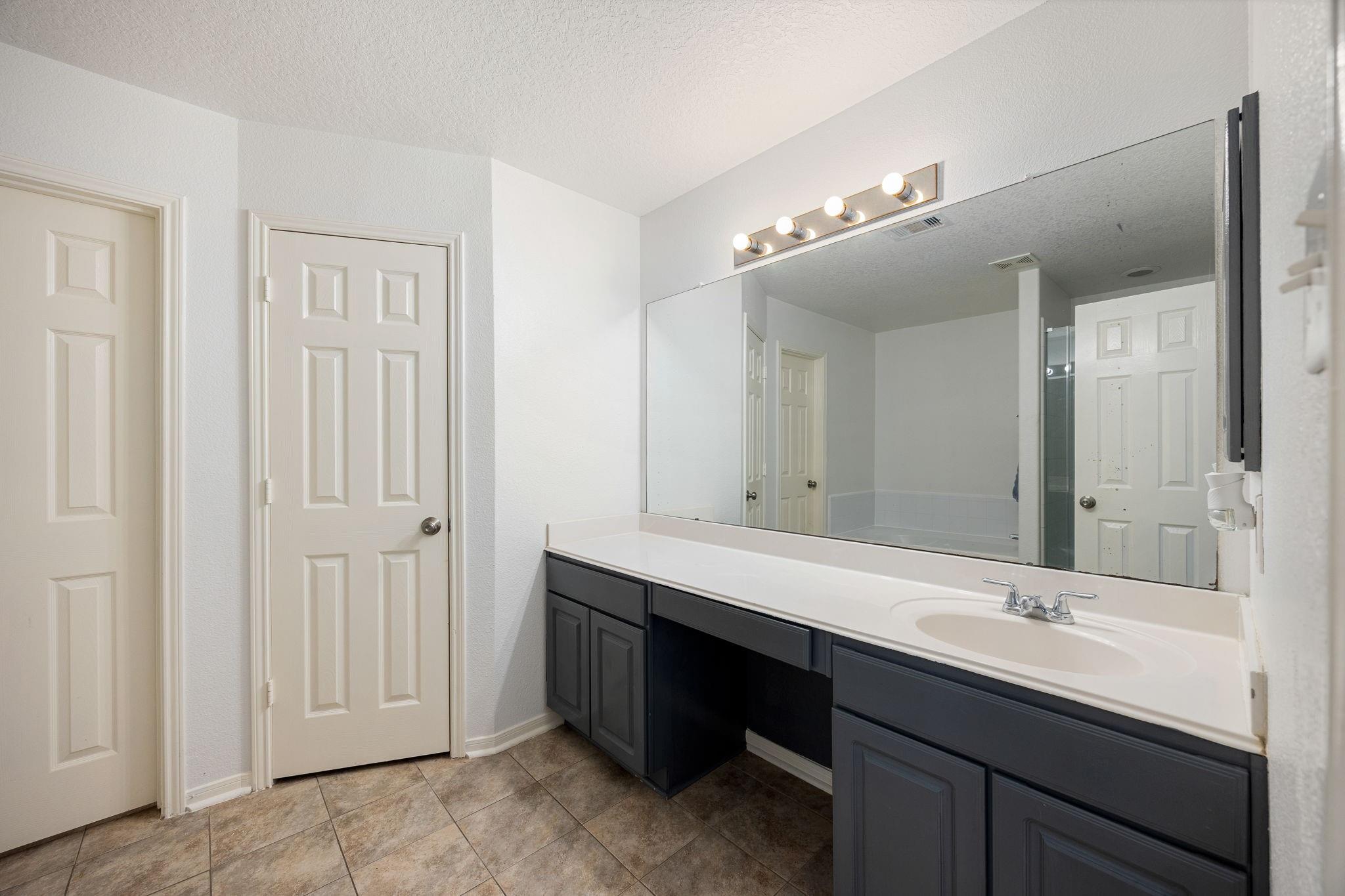 5038 Natchez Ridge Court