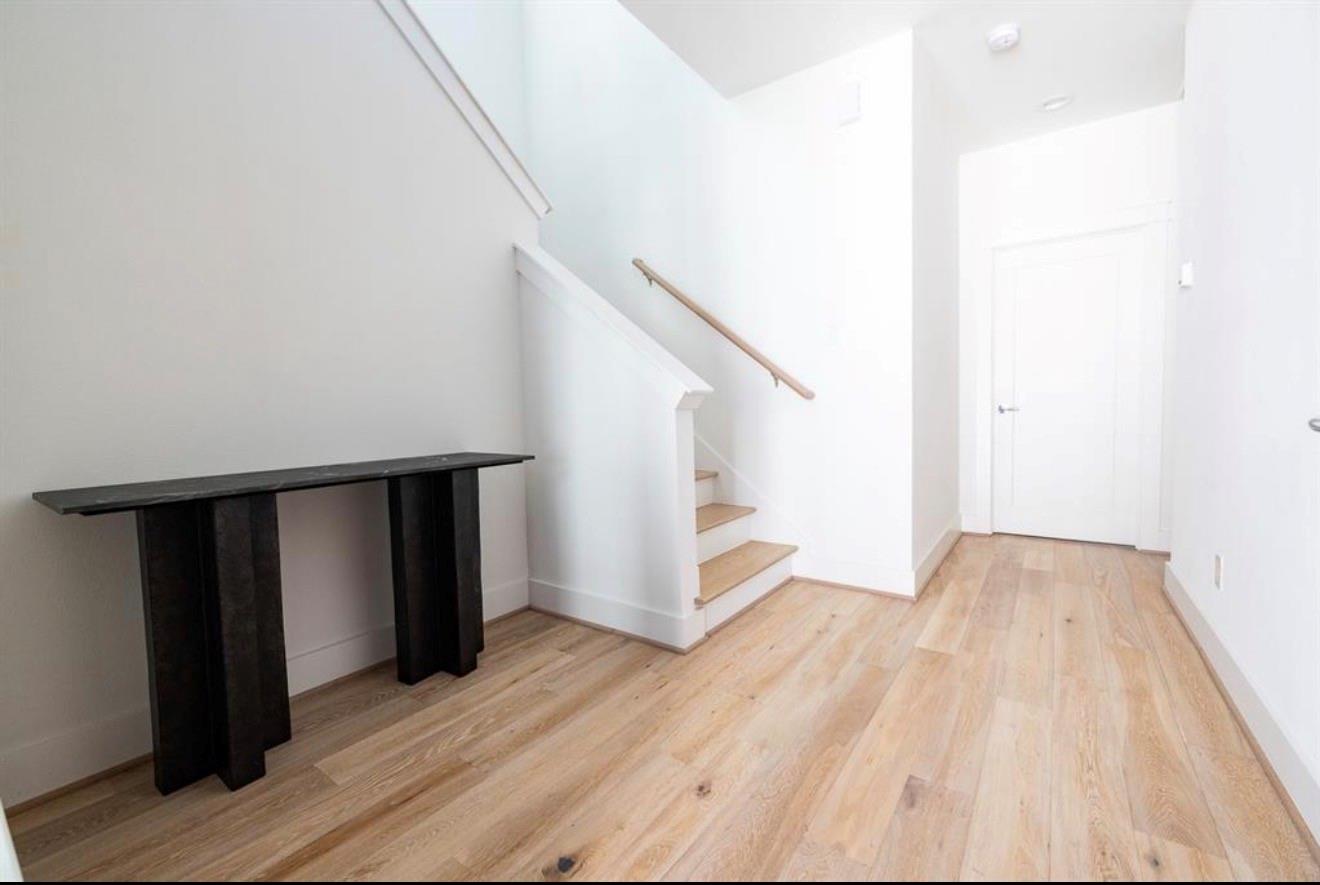 1141 W 17th Street # B