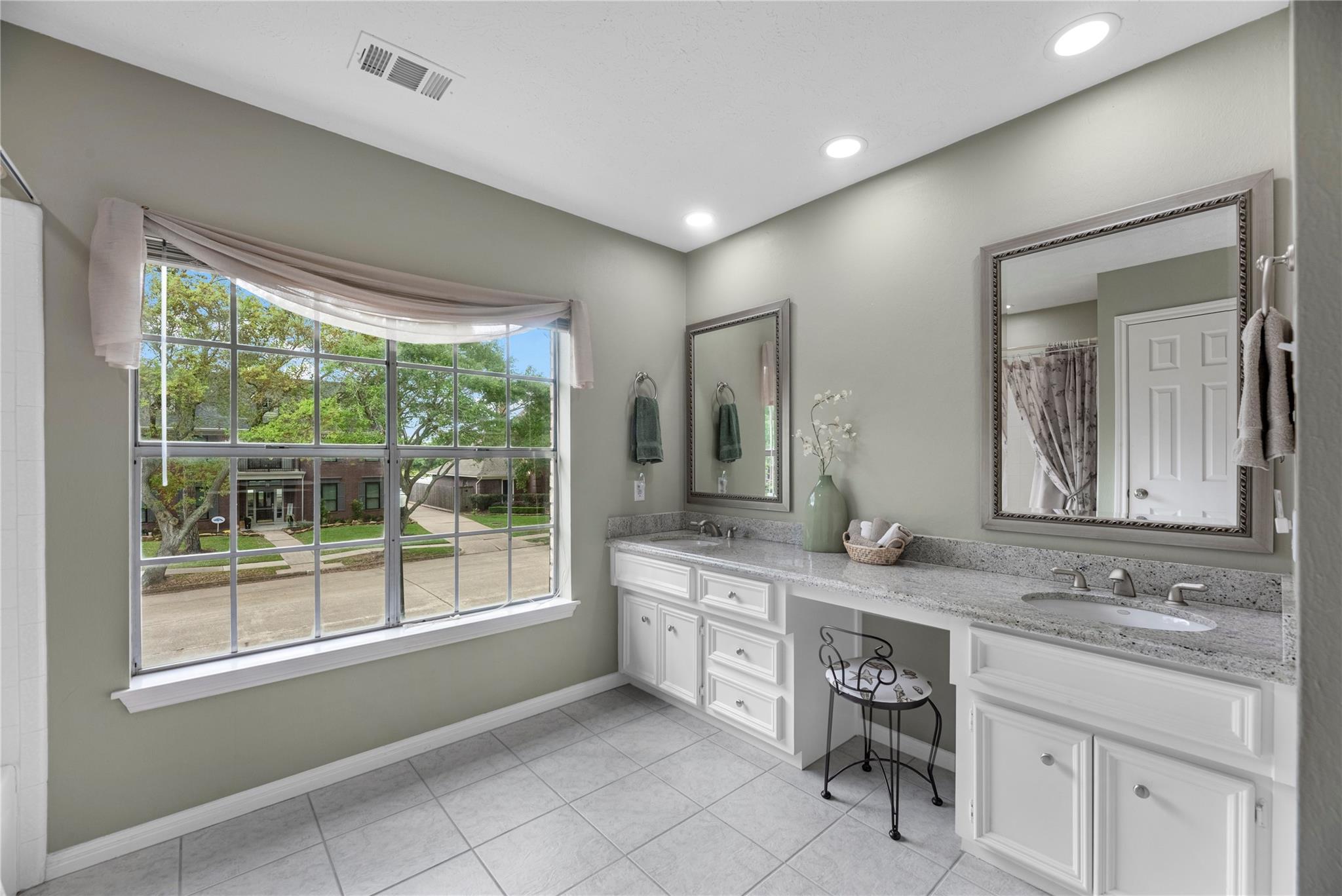4531 Bermuda Drive