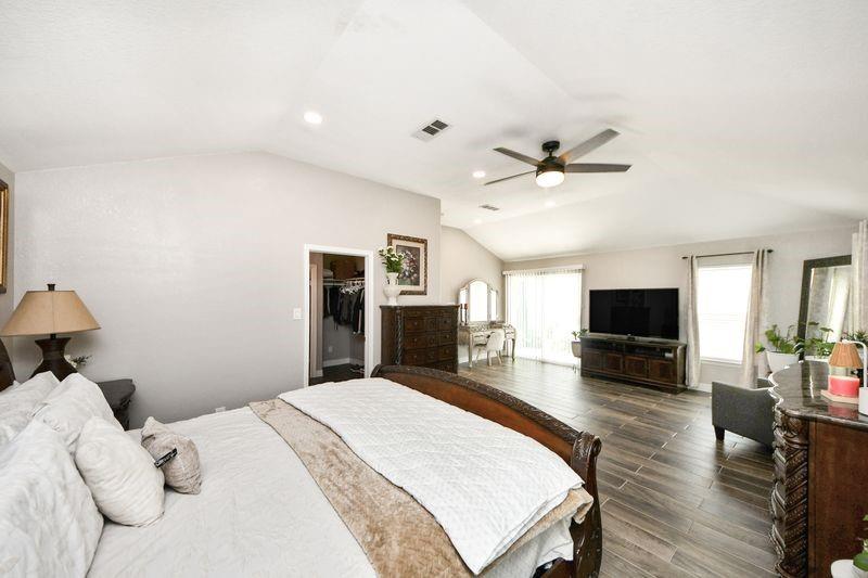 1409 Avenue I
