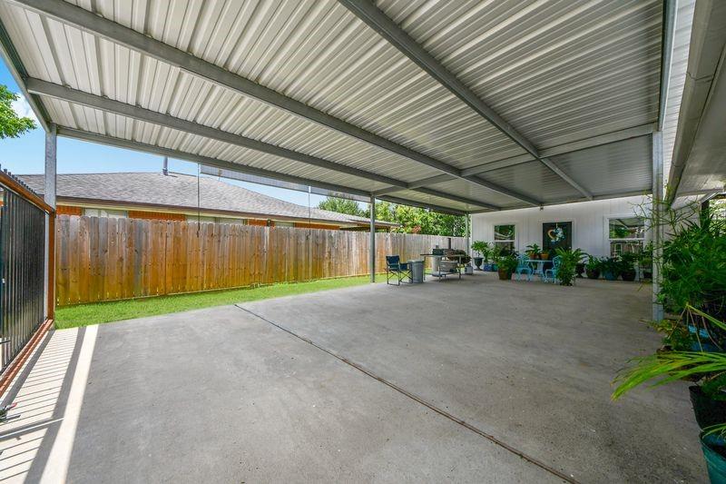 1409 Avenue I