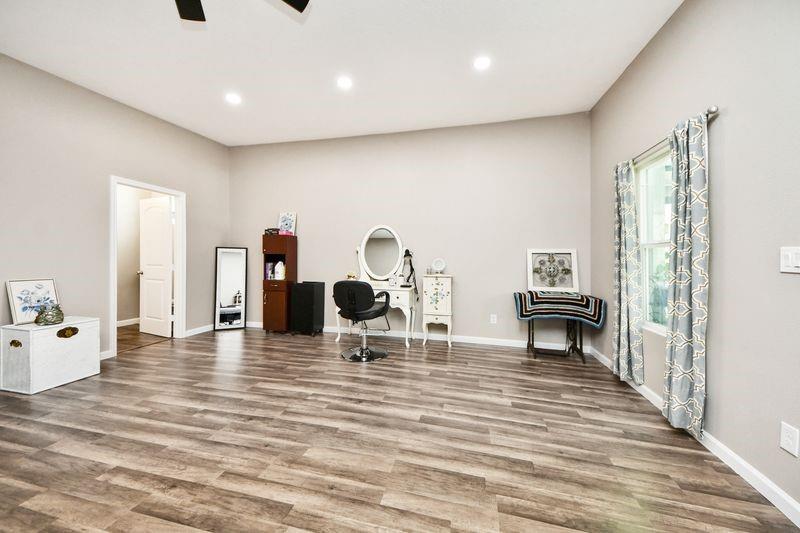1409 Avenue I