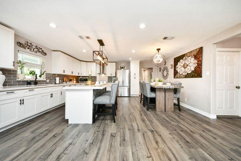 1409 Avenue I