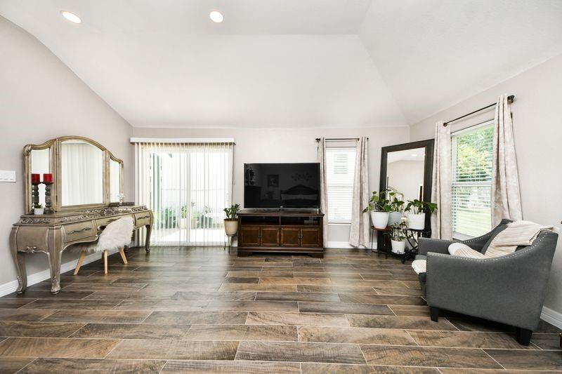 1409 Avenue I