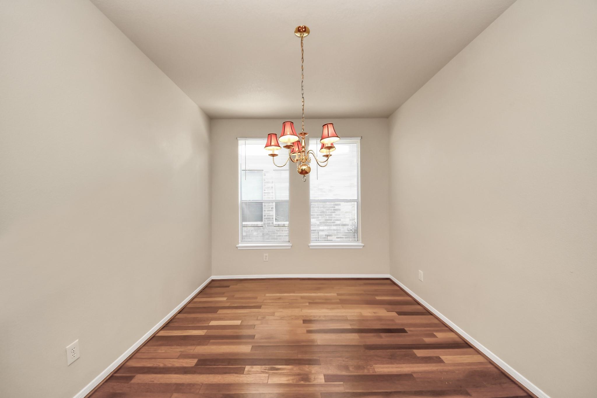 19438 Juniper Vale Circle