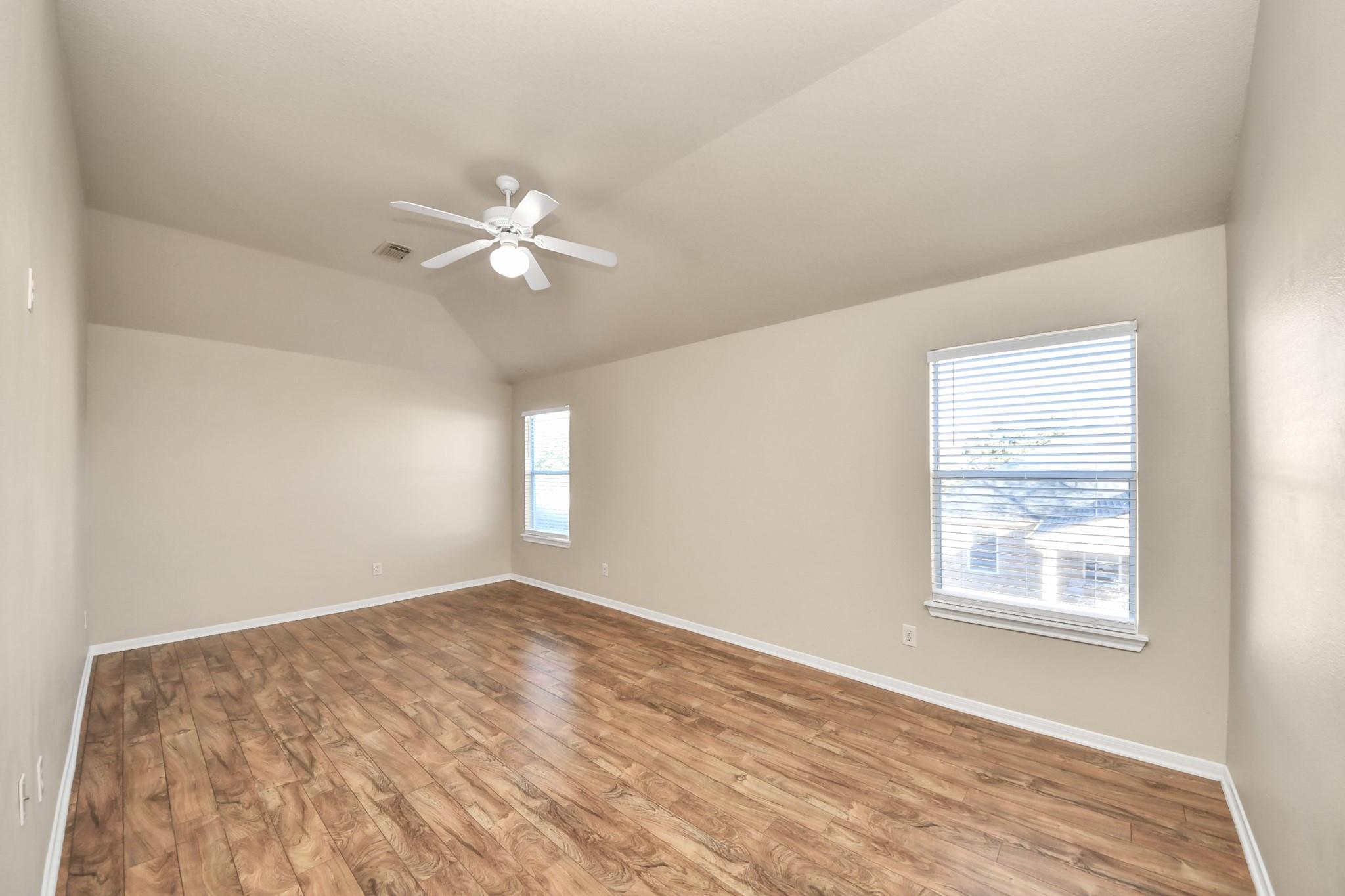 19438 Juniper Vale Circle