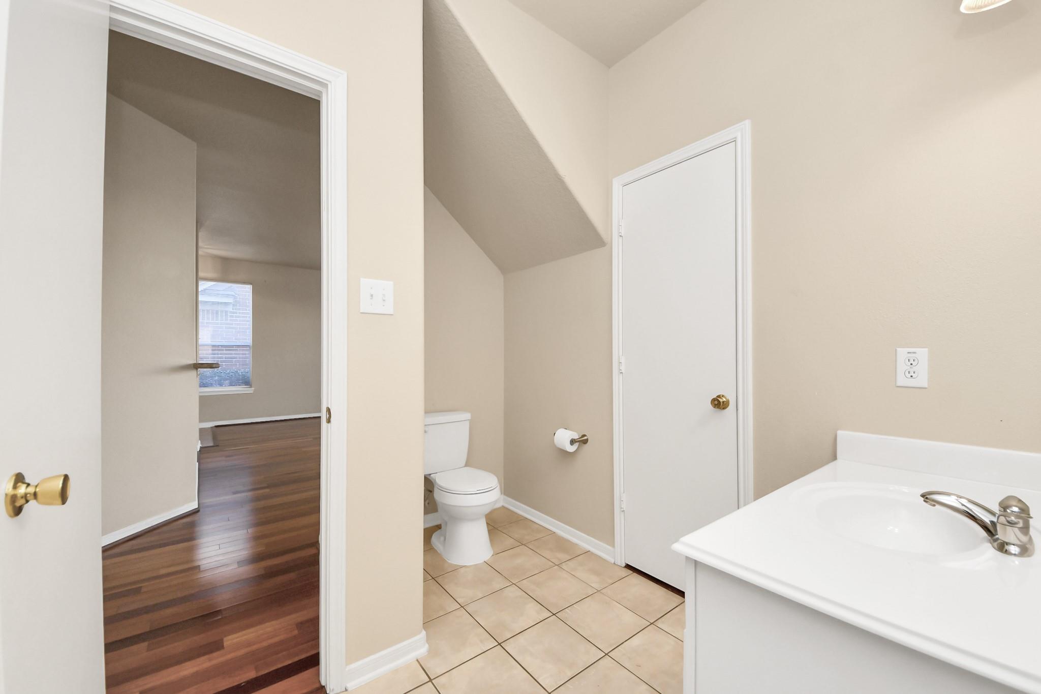 19438 Juniper Vale Circle