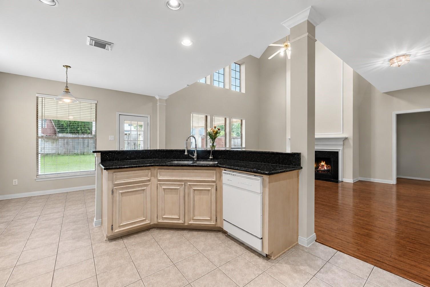5724 Shady Hollow Court