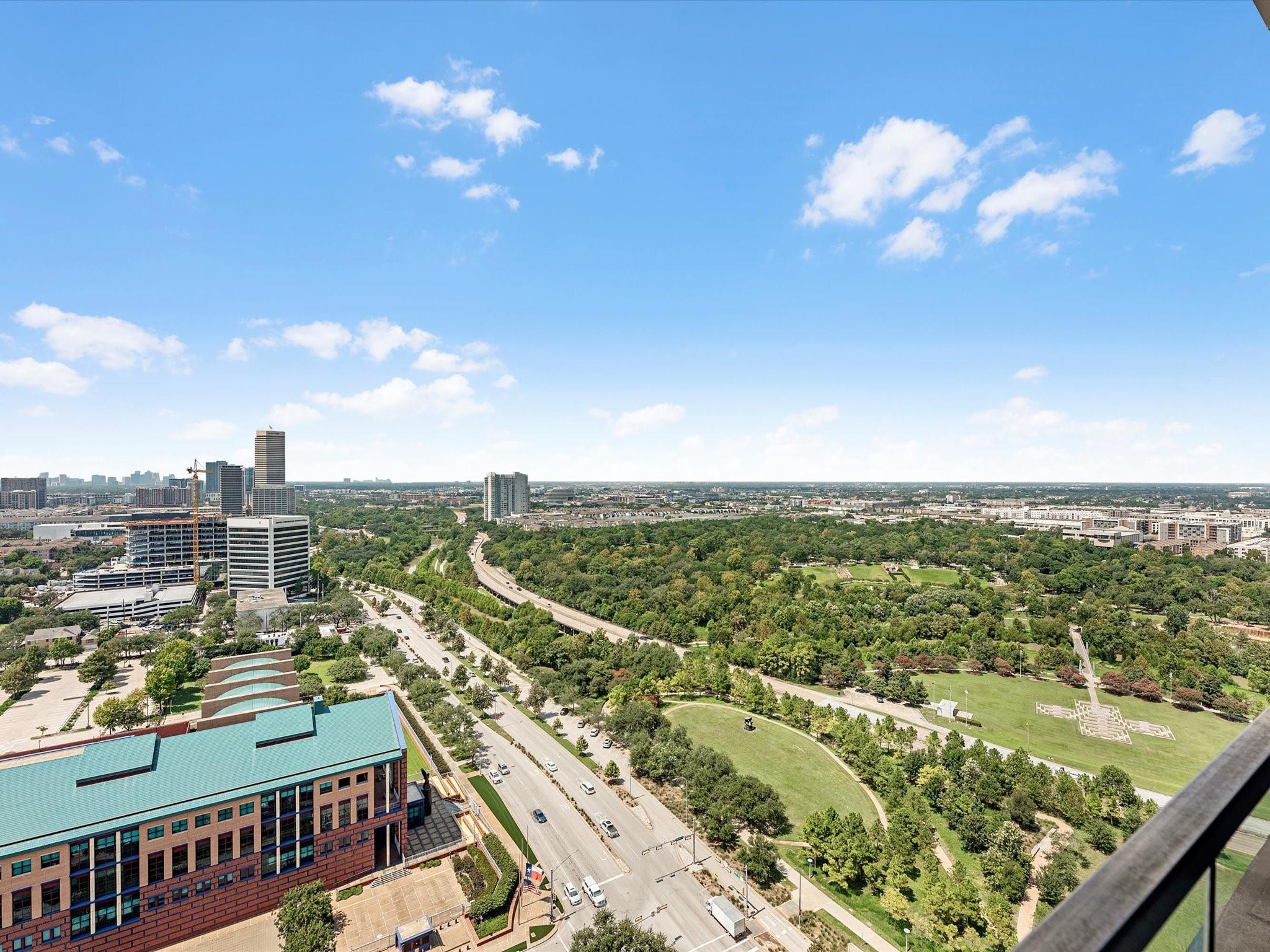 1711 Allen Parkway # 2102