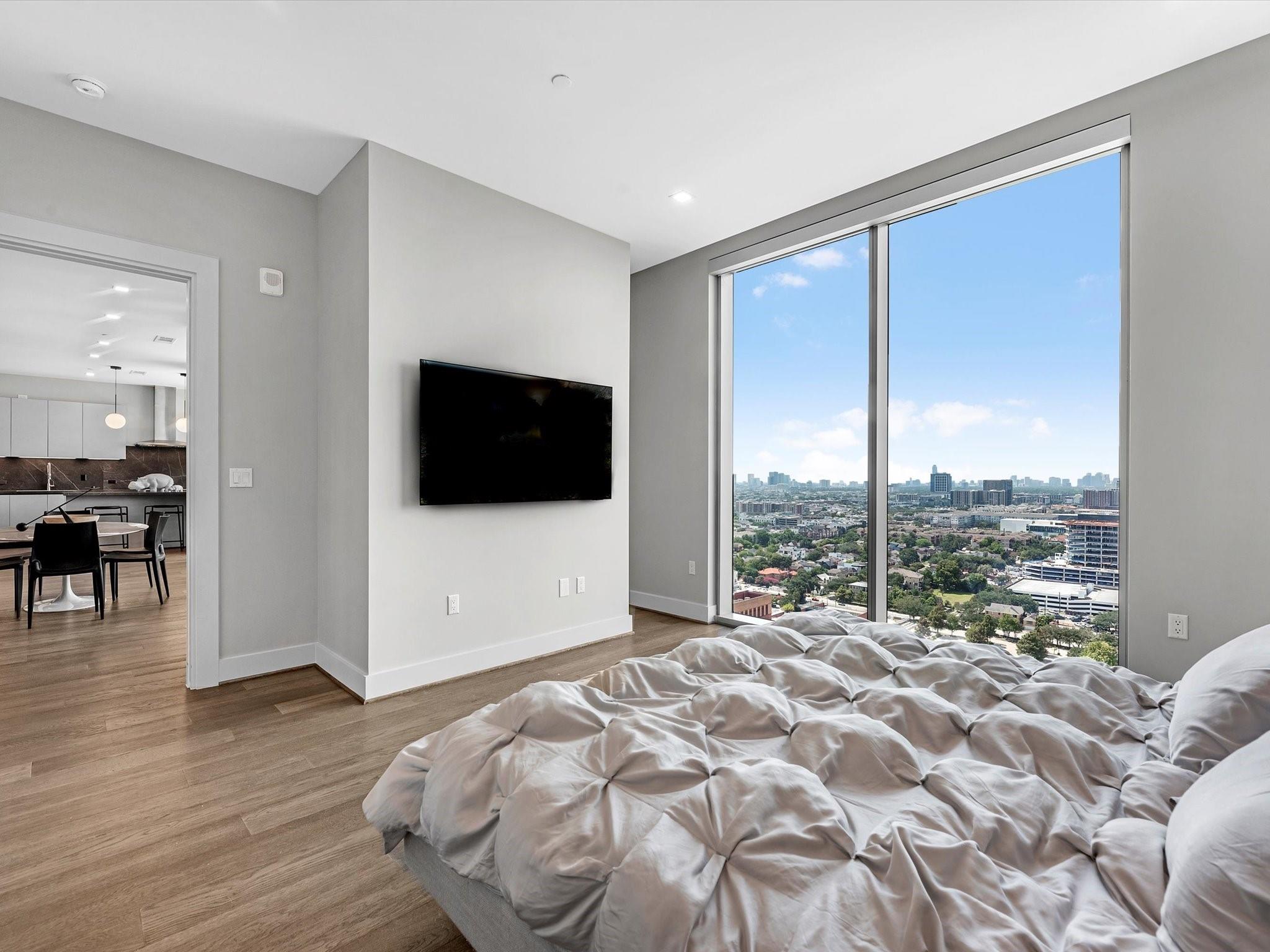 1711 Allen Parkway # 2102