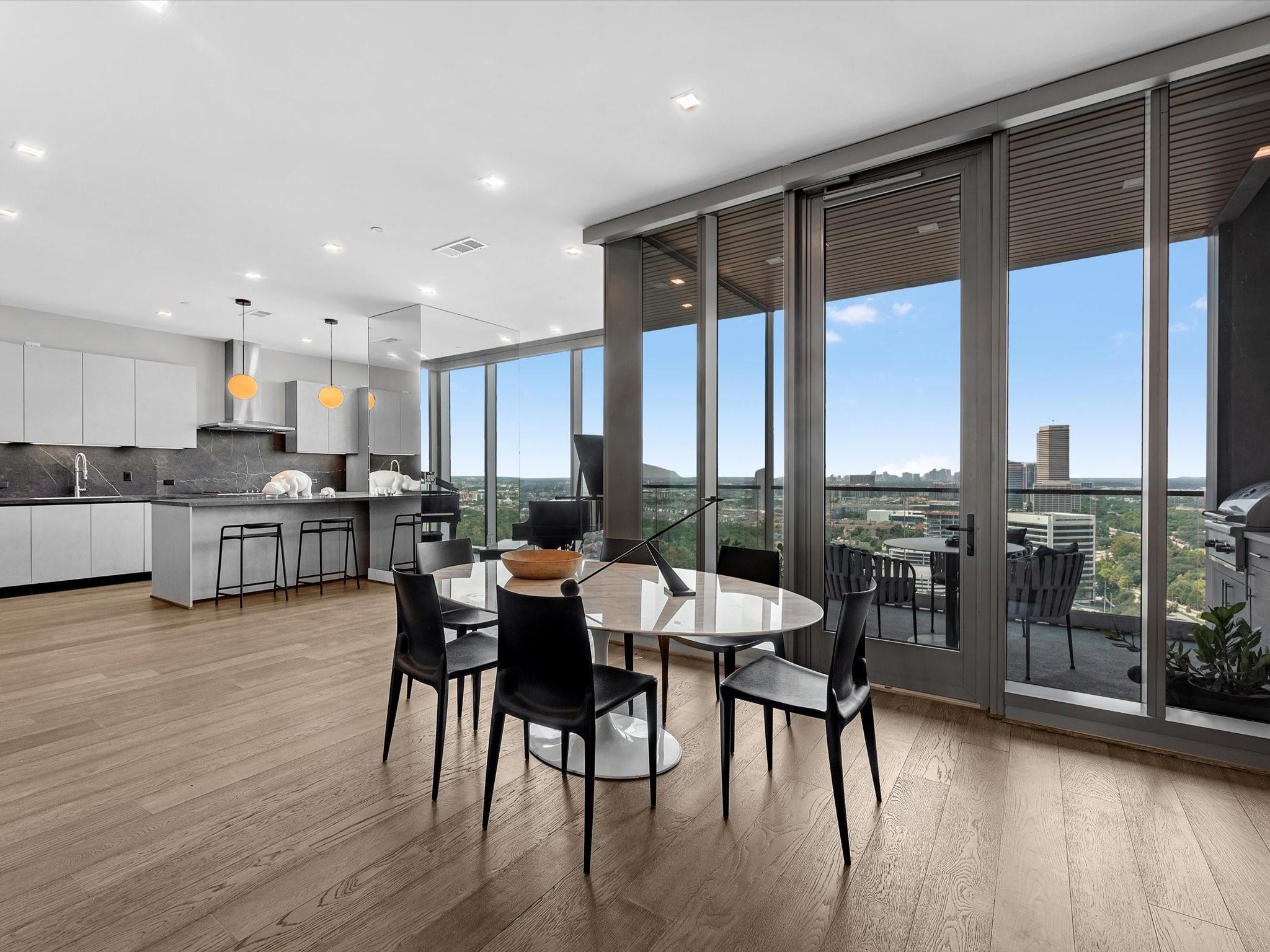 1711 Allen Parkway # 2102