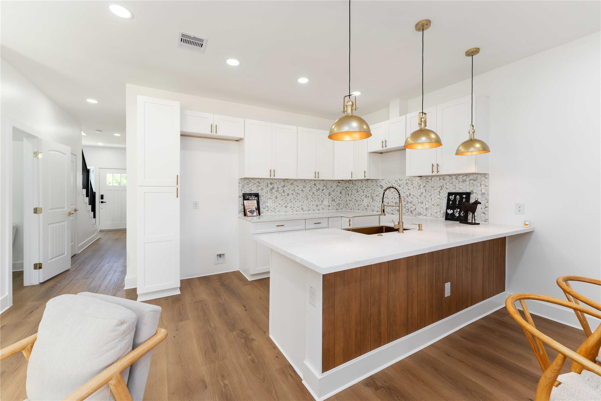 7129 Springdale Street Unit: A/B