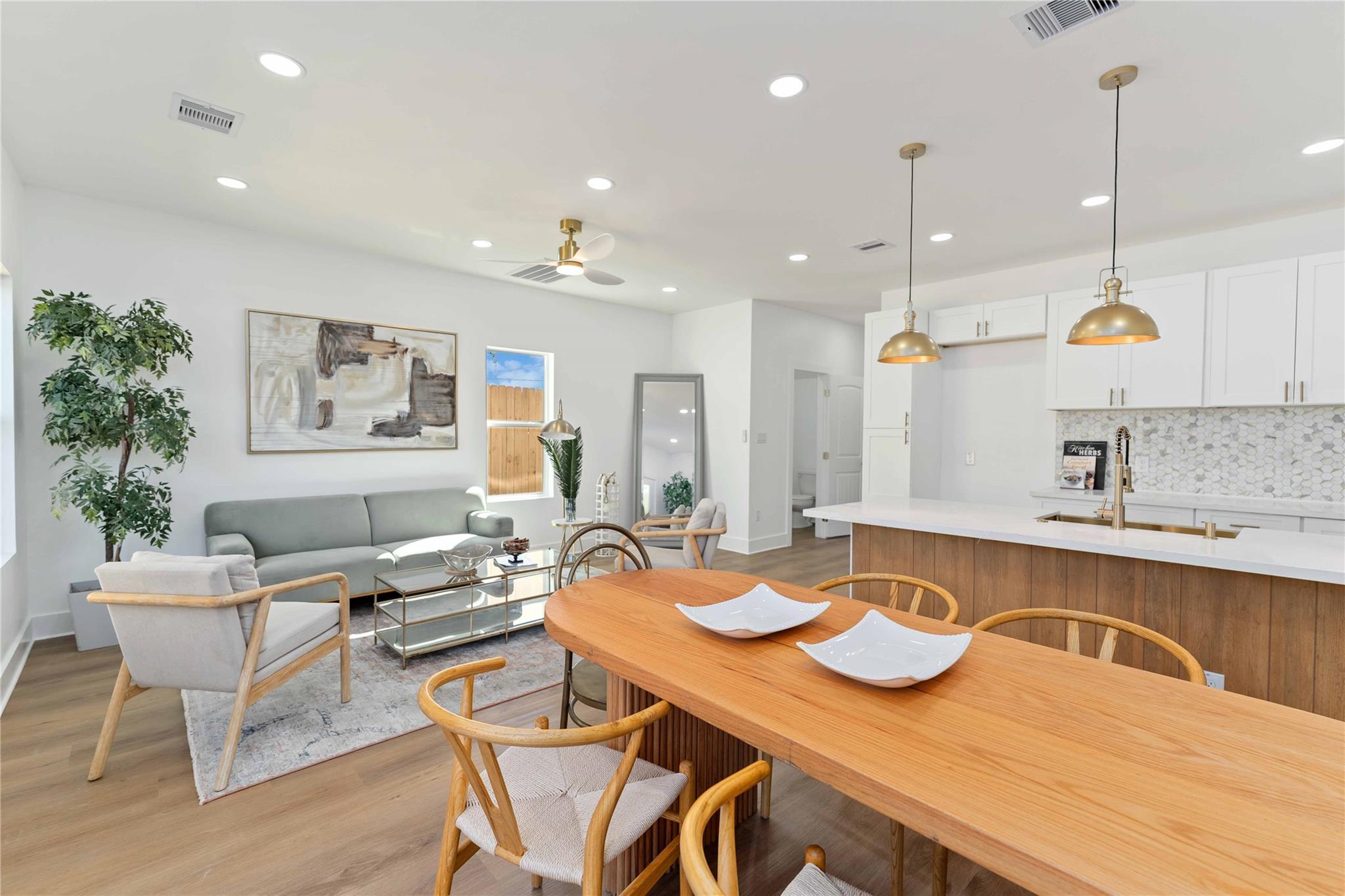 7129 Springdale Street Unit: A/B