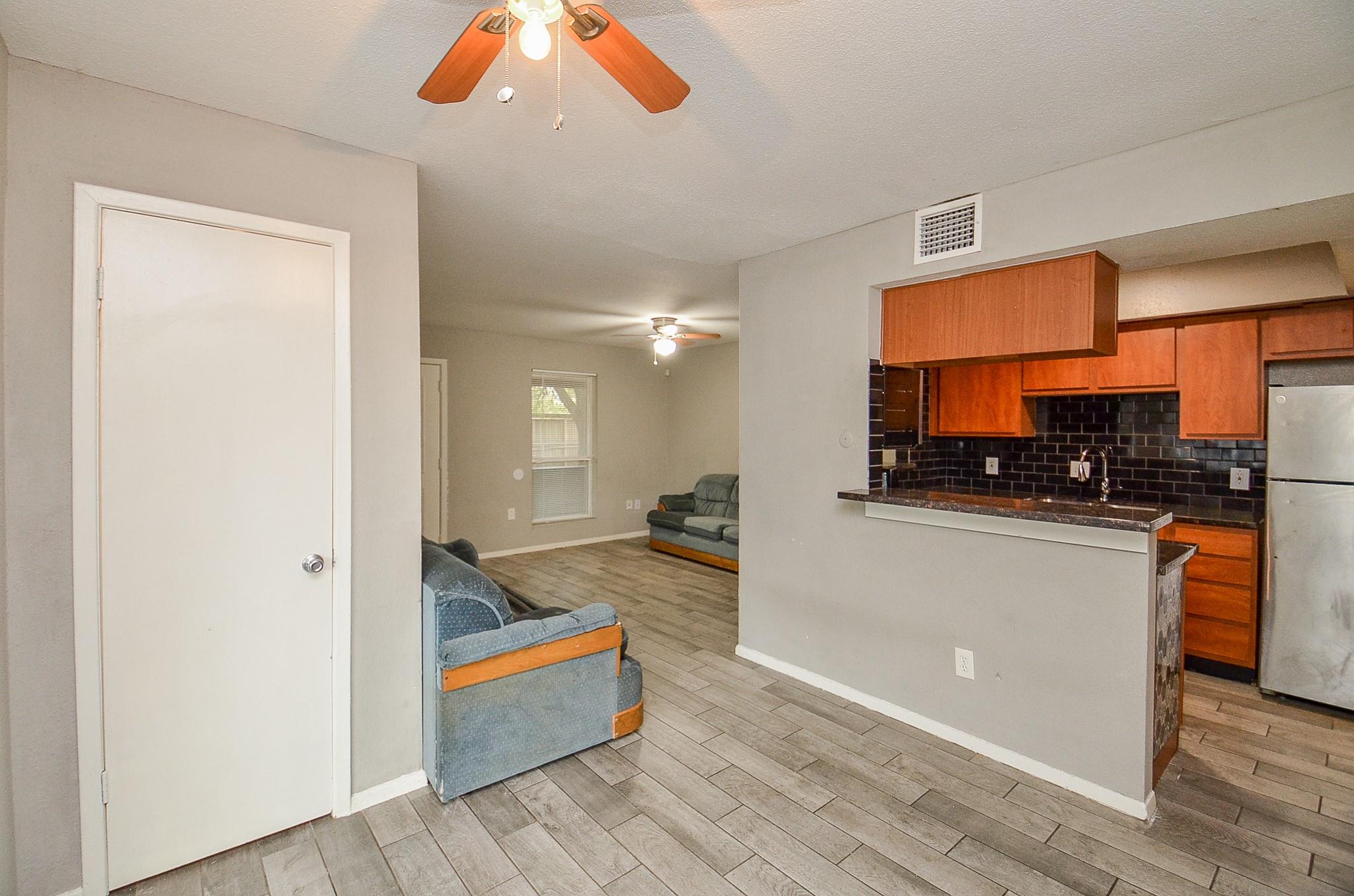 2119 Barr Street, Houston