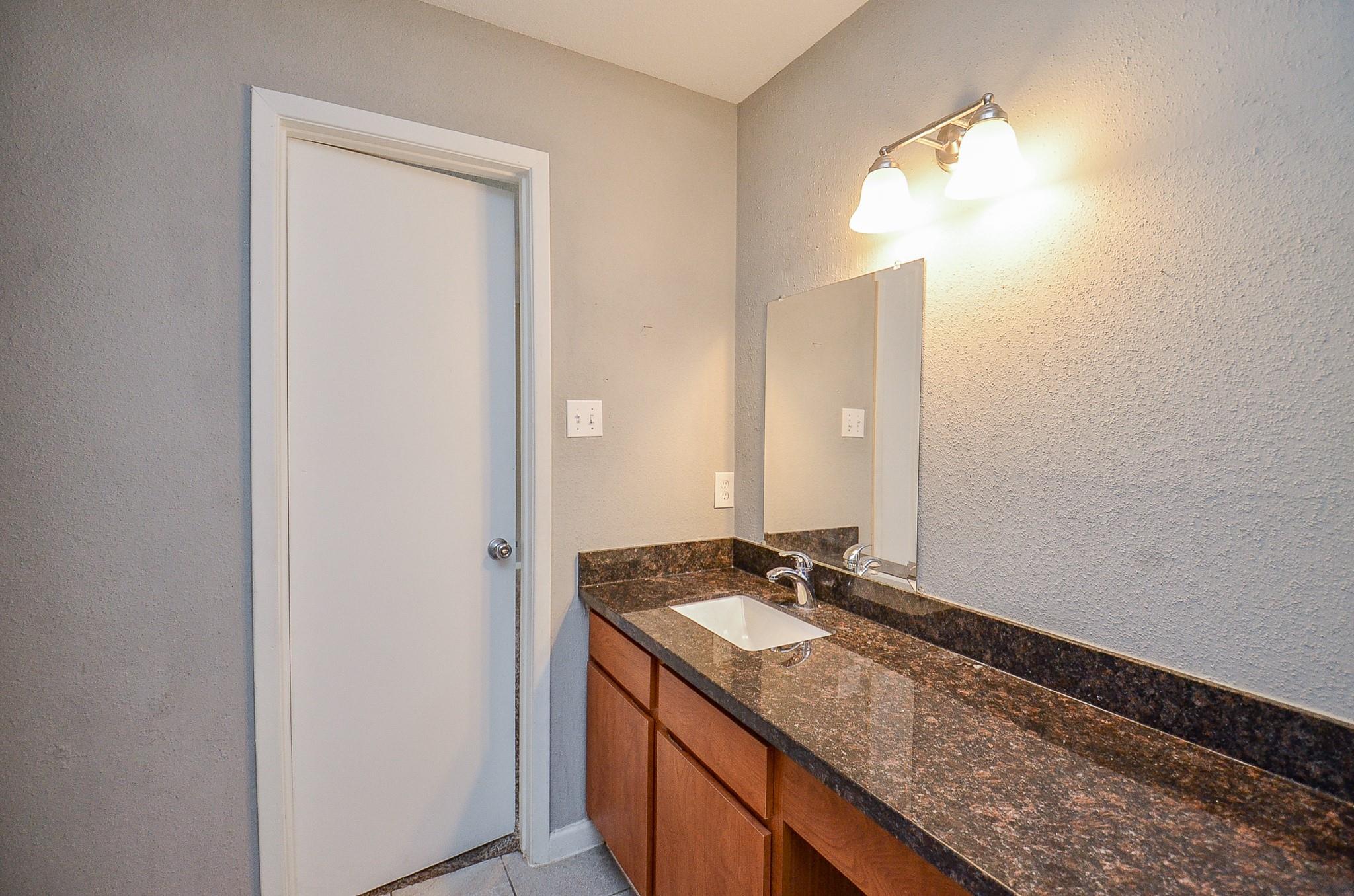 2119 Barr Street, Houston