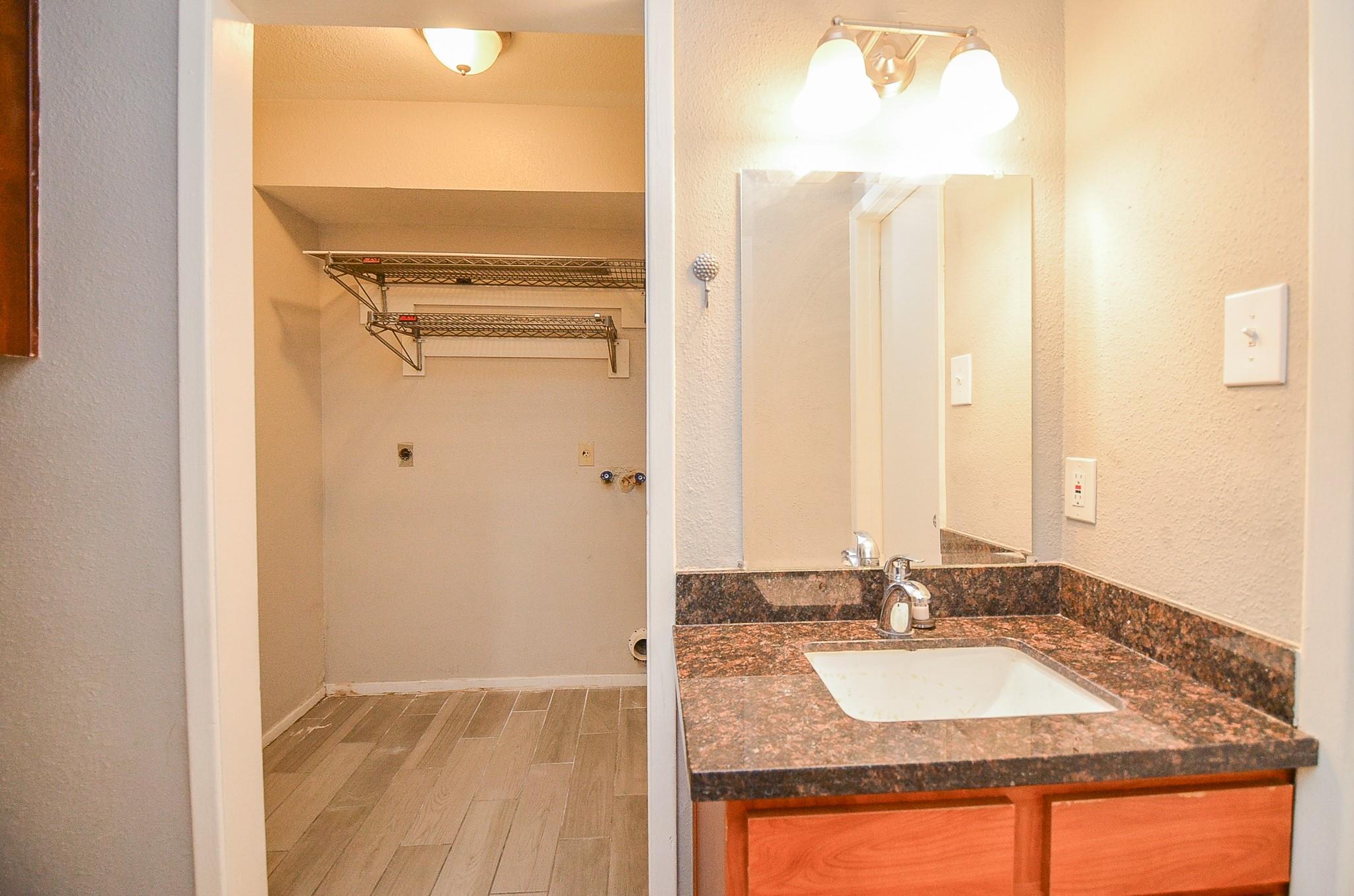 2119 Barr Street, Houston