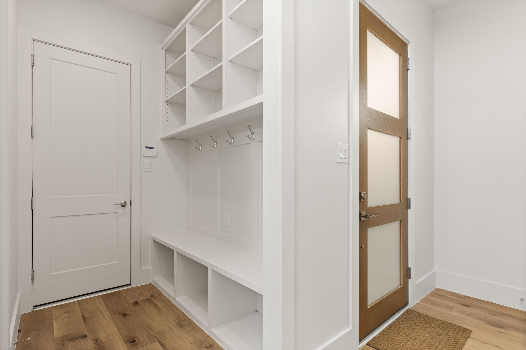 710 Waverly Street Unit: E