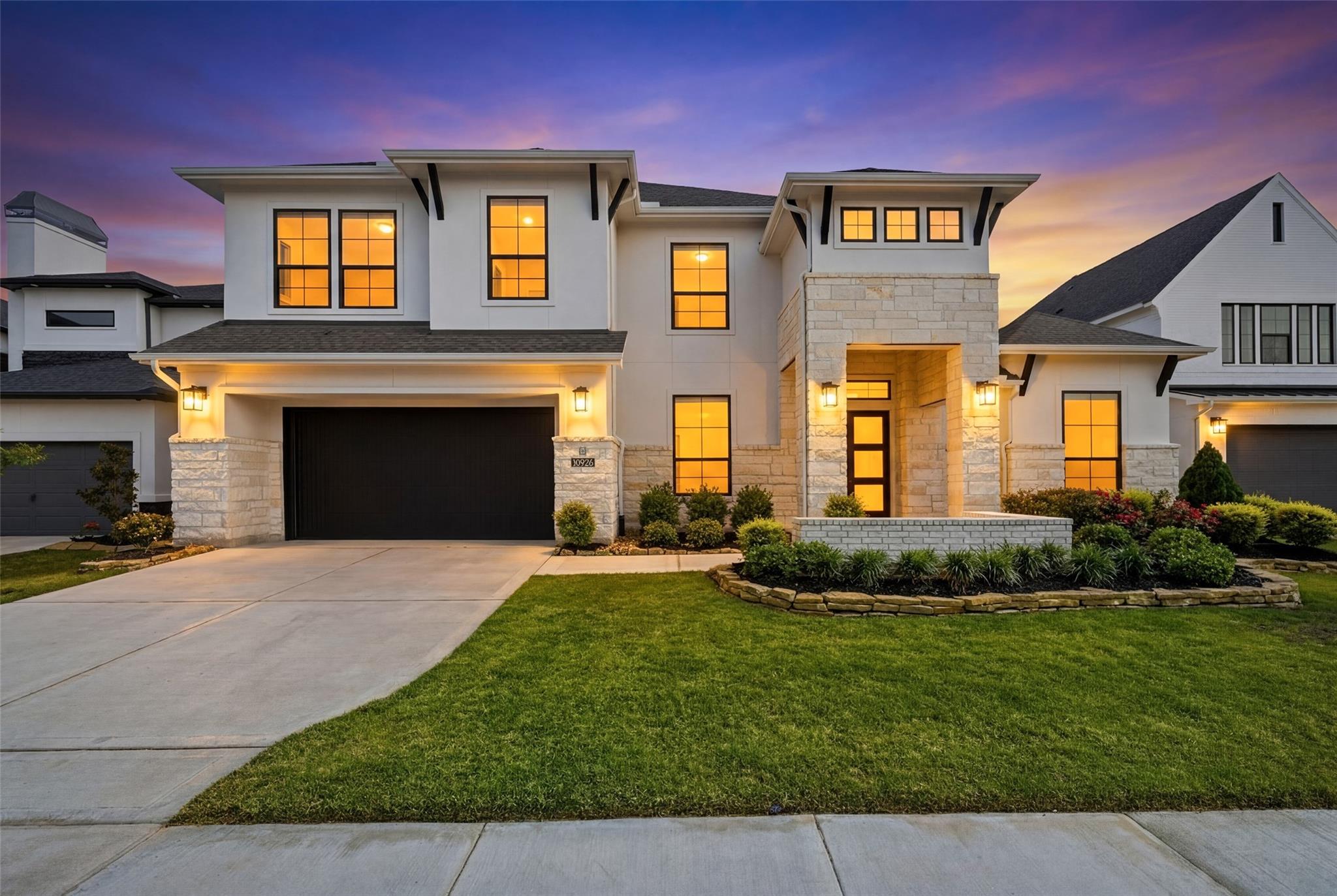 10926 White Mangrove Drive