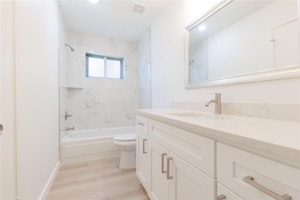 8311 Quail Burg Lane