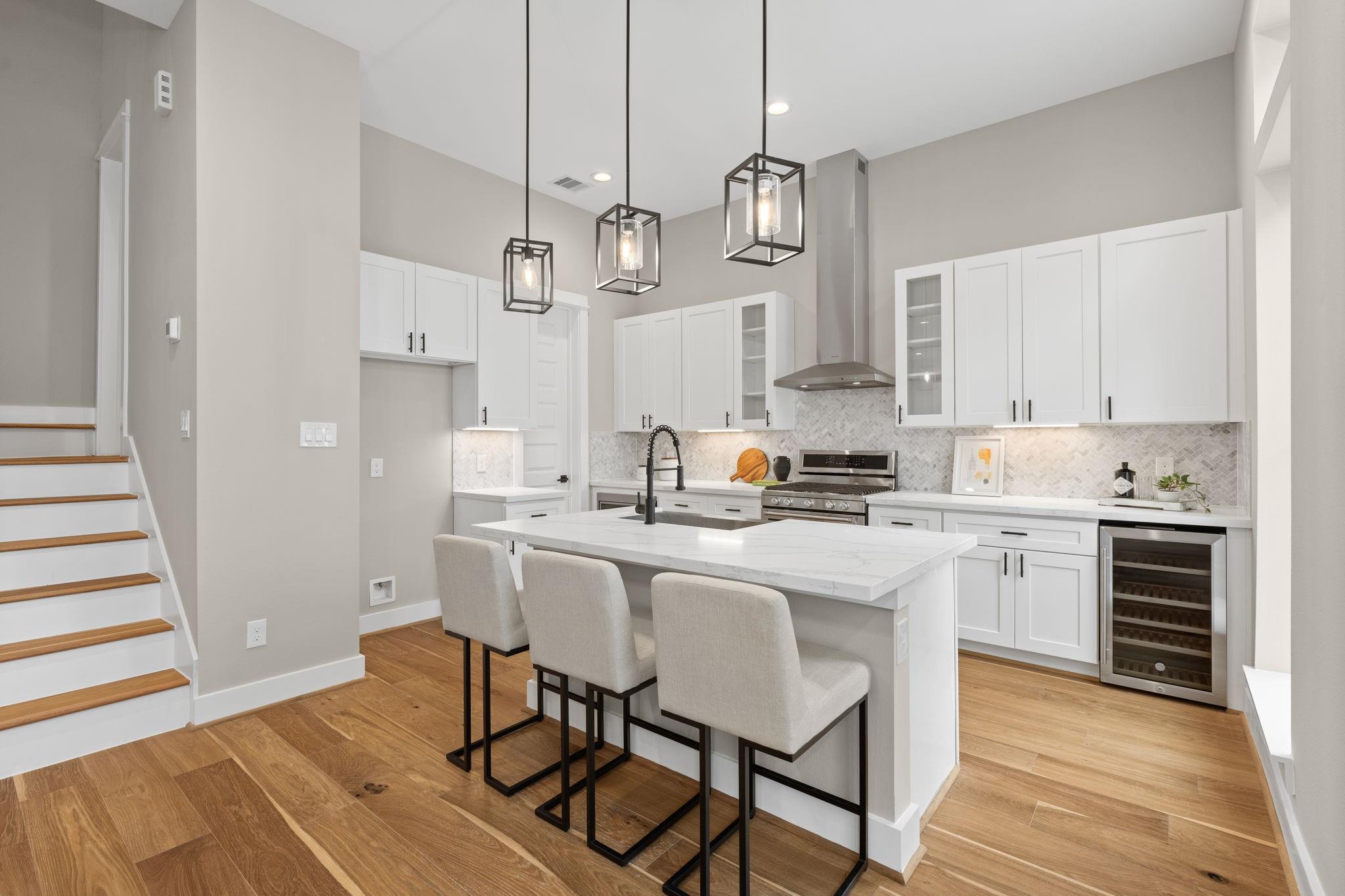 1175 W 19th Street