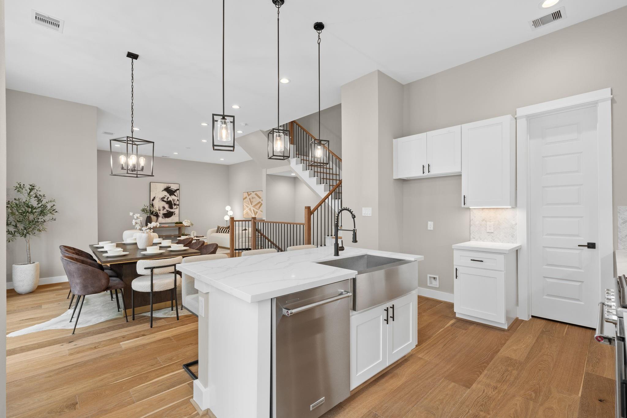 1175 W 19th Street