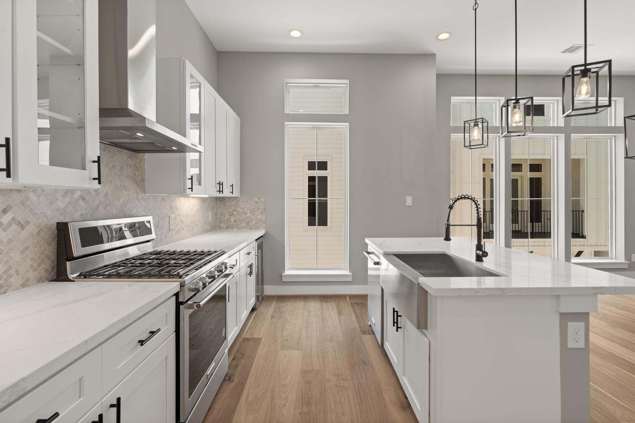 1175 W 19th Street