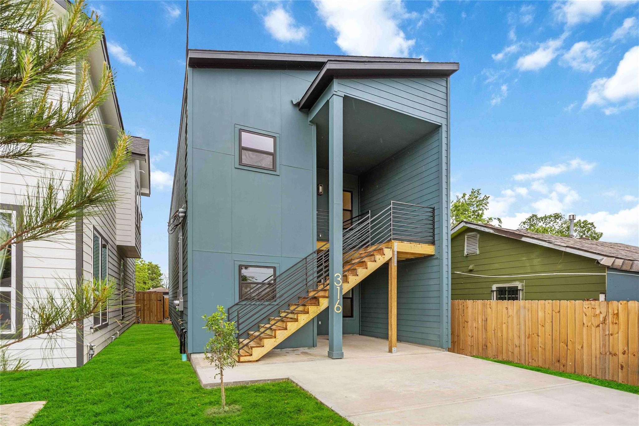 316 Clearwater Street