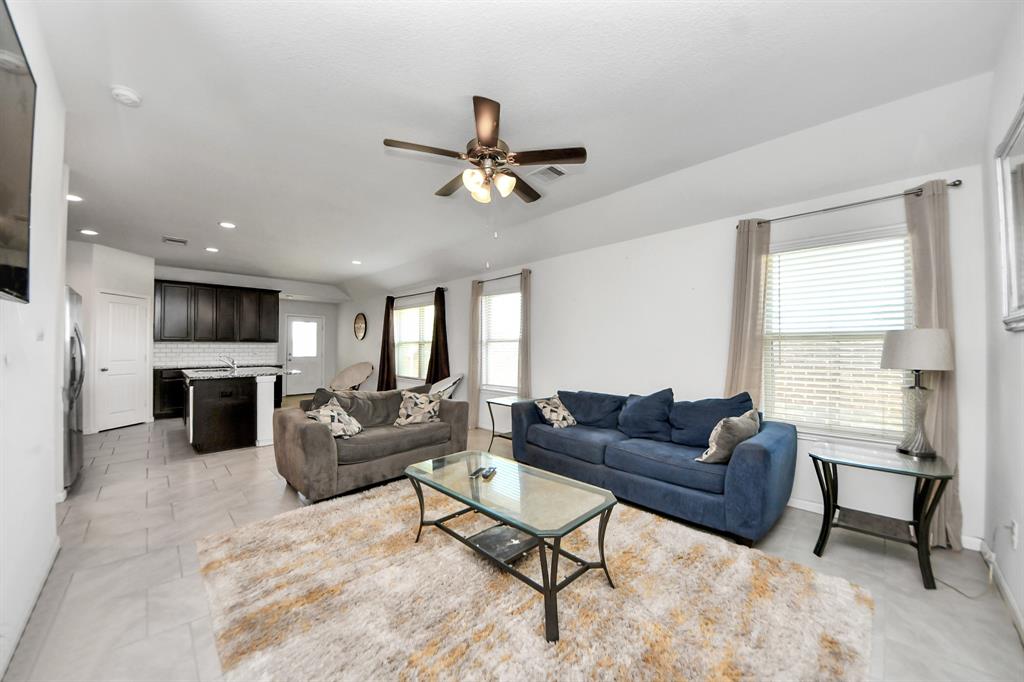 1404 Woods Lake Court